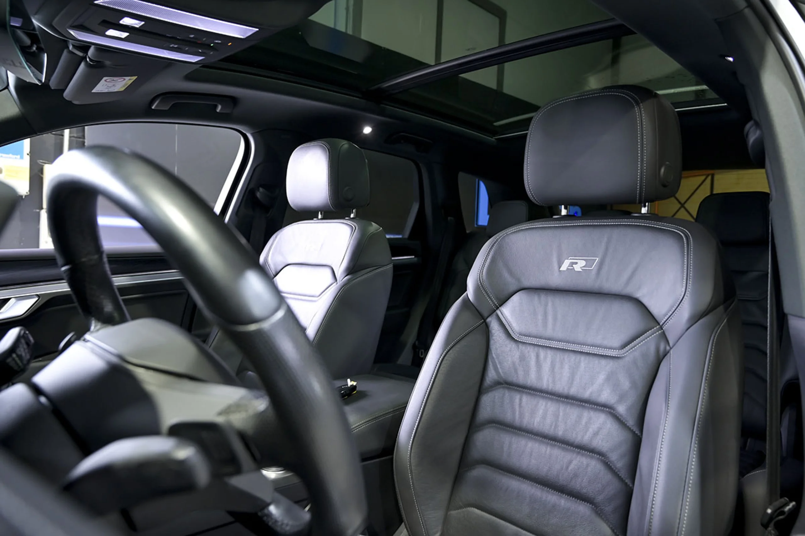 Volkswagen Touareg RLine Indiv Atmos 3.0 V6 TDI 210 Tip 4M - Foto 9