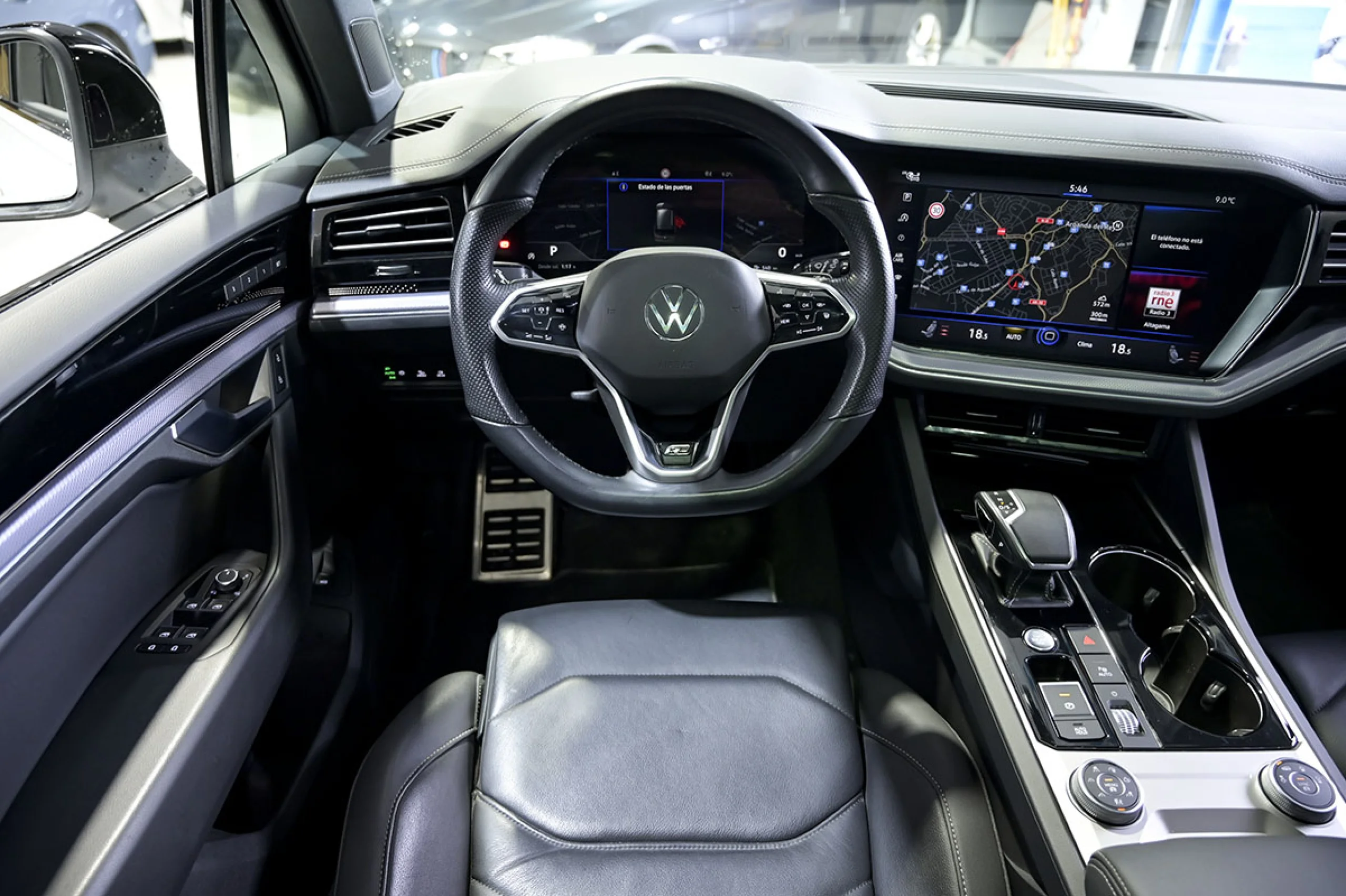 Volkswagen Touareg RLine Indiv Atmos 3.0 V6 TDI 210 Tip 4M - Foto 34