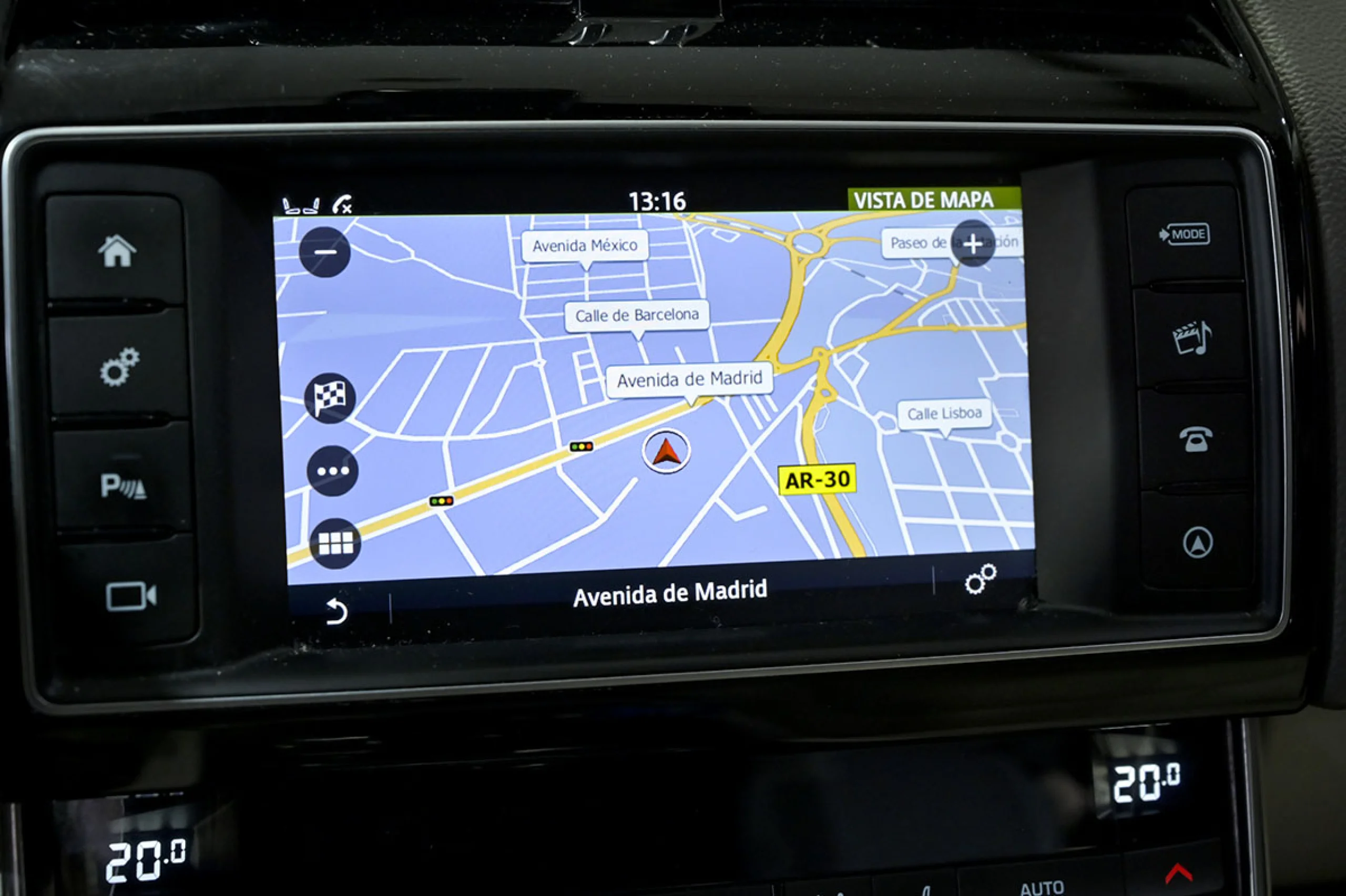 Jaguar XE 2.0I 147kW RWD Prestige Auto - Foto 11