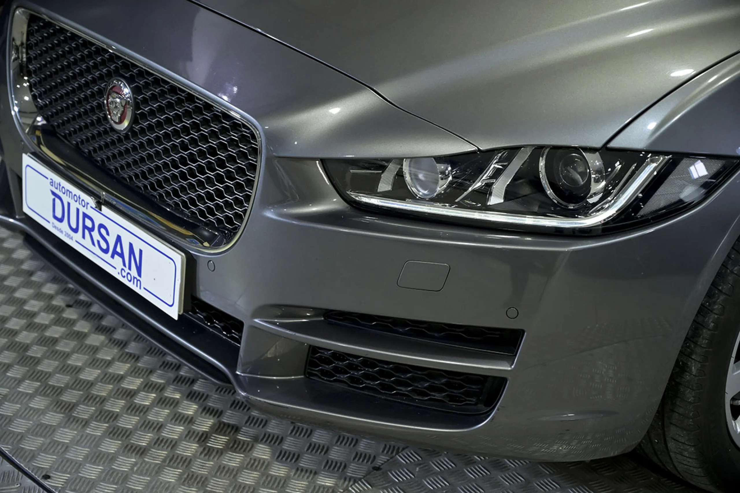 Jaguar XE 2.0I 147kW RWD Prestige Auto - Foto 19