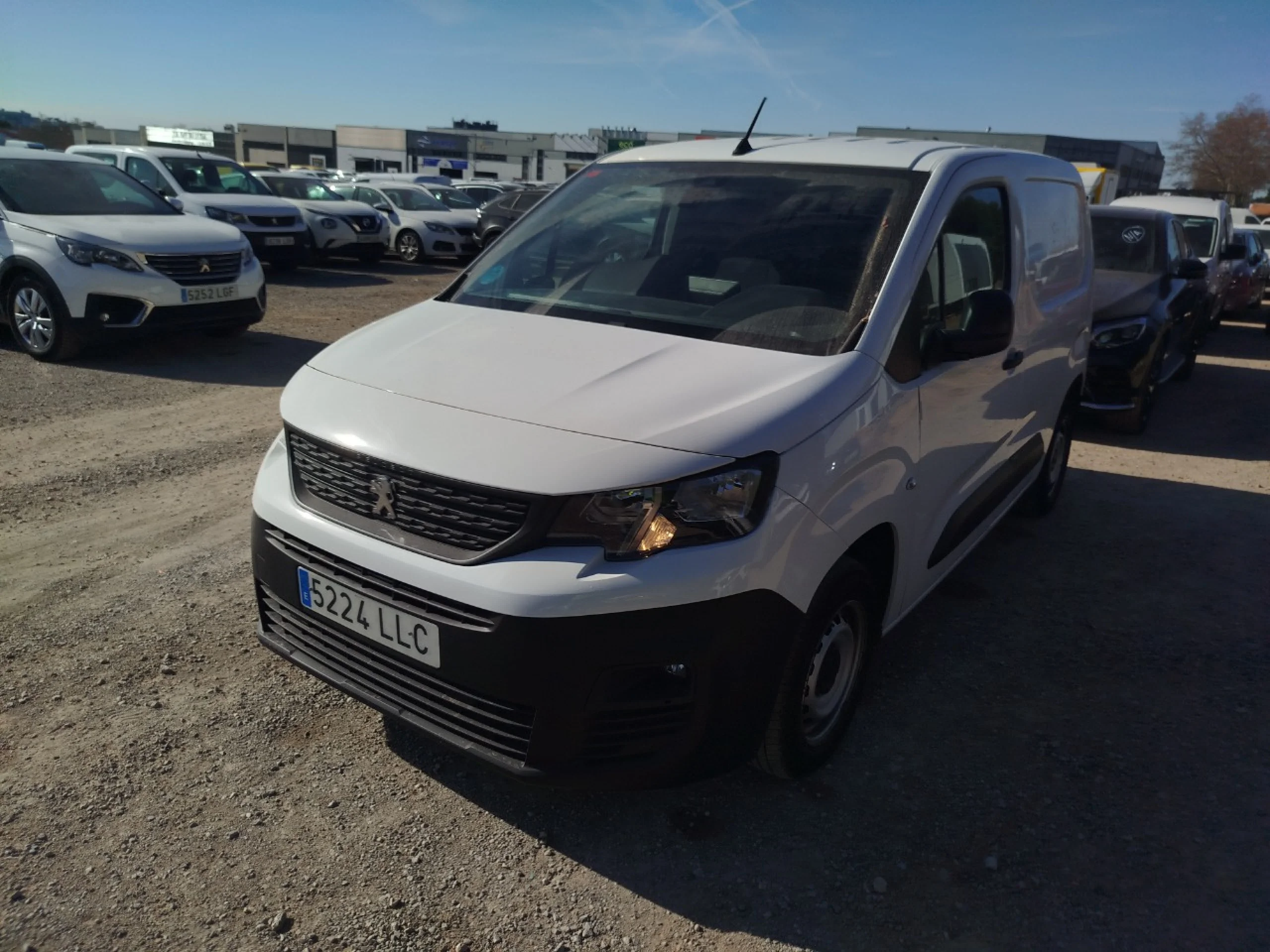 Peugeot Partner Premium Standard 600kg BlueHDi 55kW - Foto 1