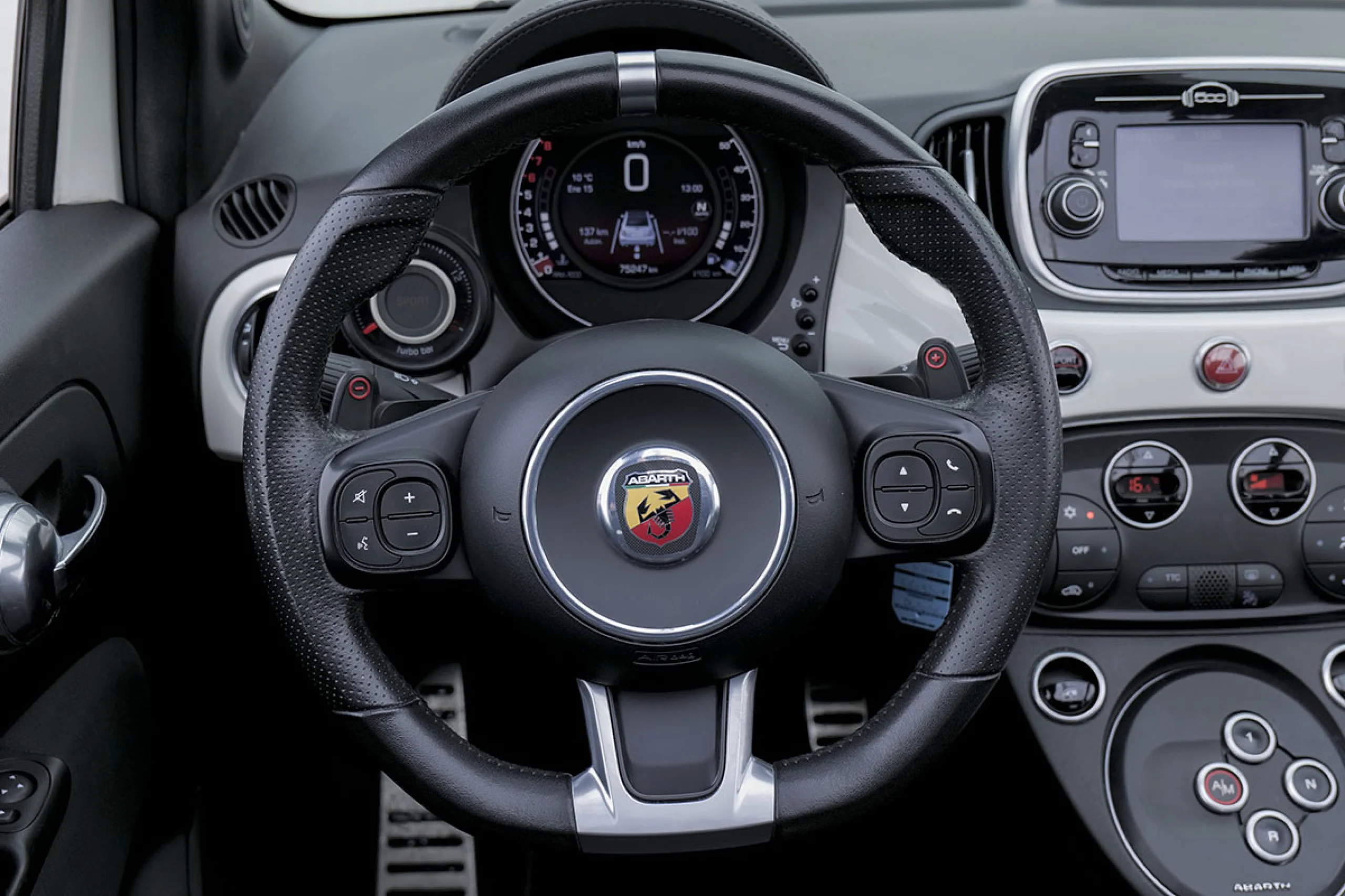 Abarth 500 1.4 16v TJet 595 107kW 145CV E6 - Foto 17