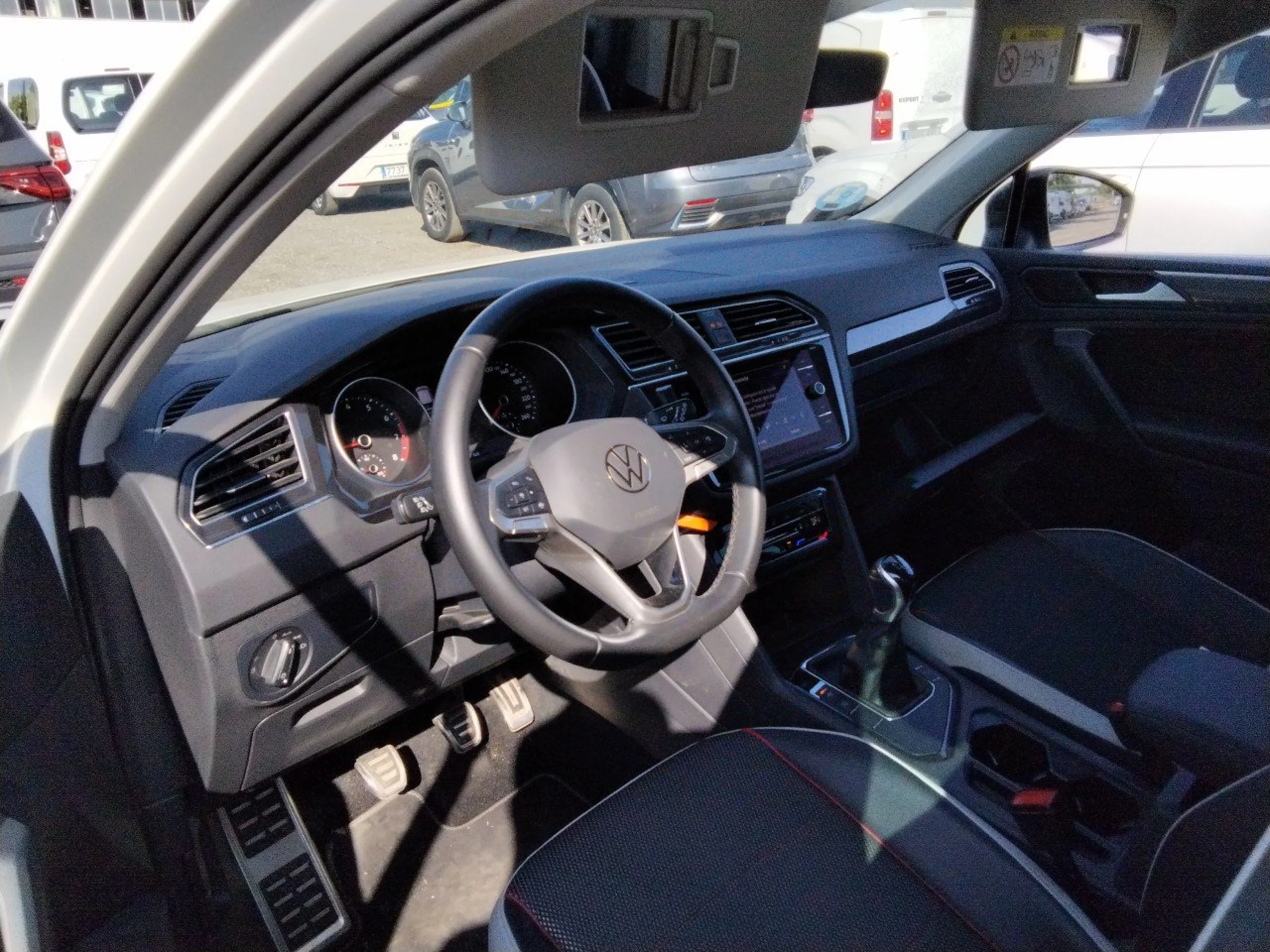 Volkswagen Tiguan Urban Sport 1.5 TSI 110kW (150CV) - Foto 7