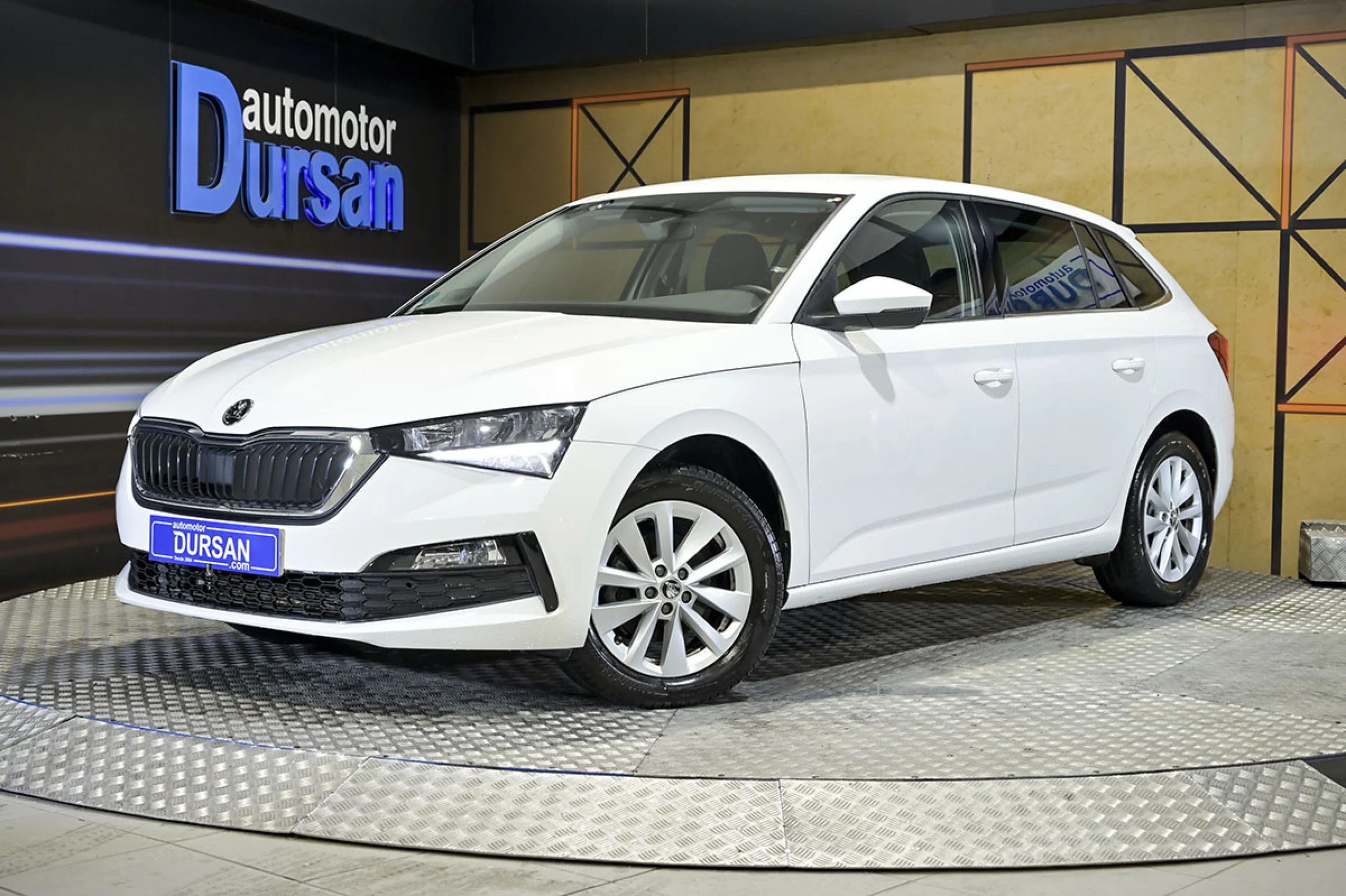 Skoda Scala 1.0 TSI 81KW 110 CV Ambition - Foto 1