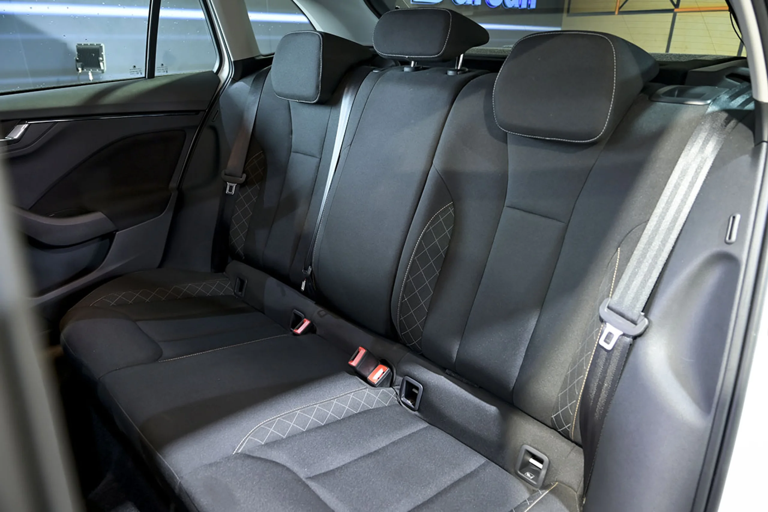 Skoda Scala 1.0 TSI 81KW 110 CV Ambition - Foto 17