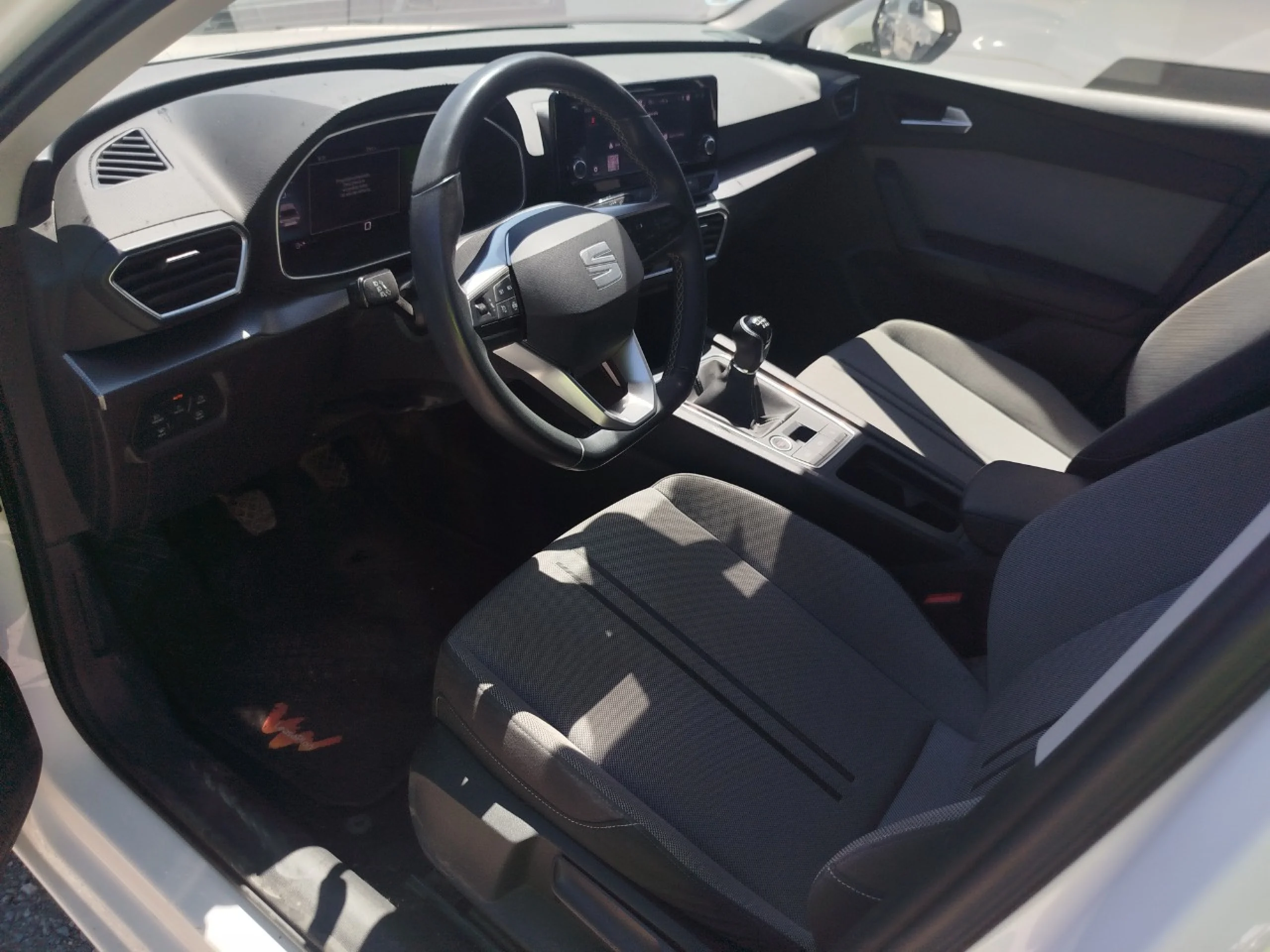 Seat Leon 2.0 TDI 85kW S&amp;S Style Go - Foto 7