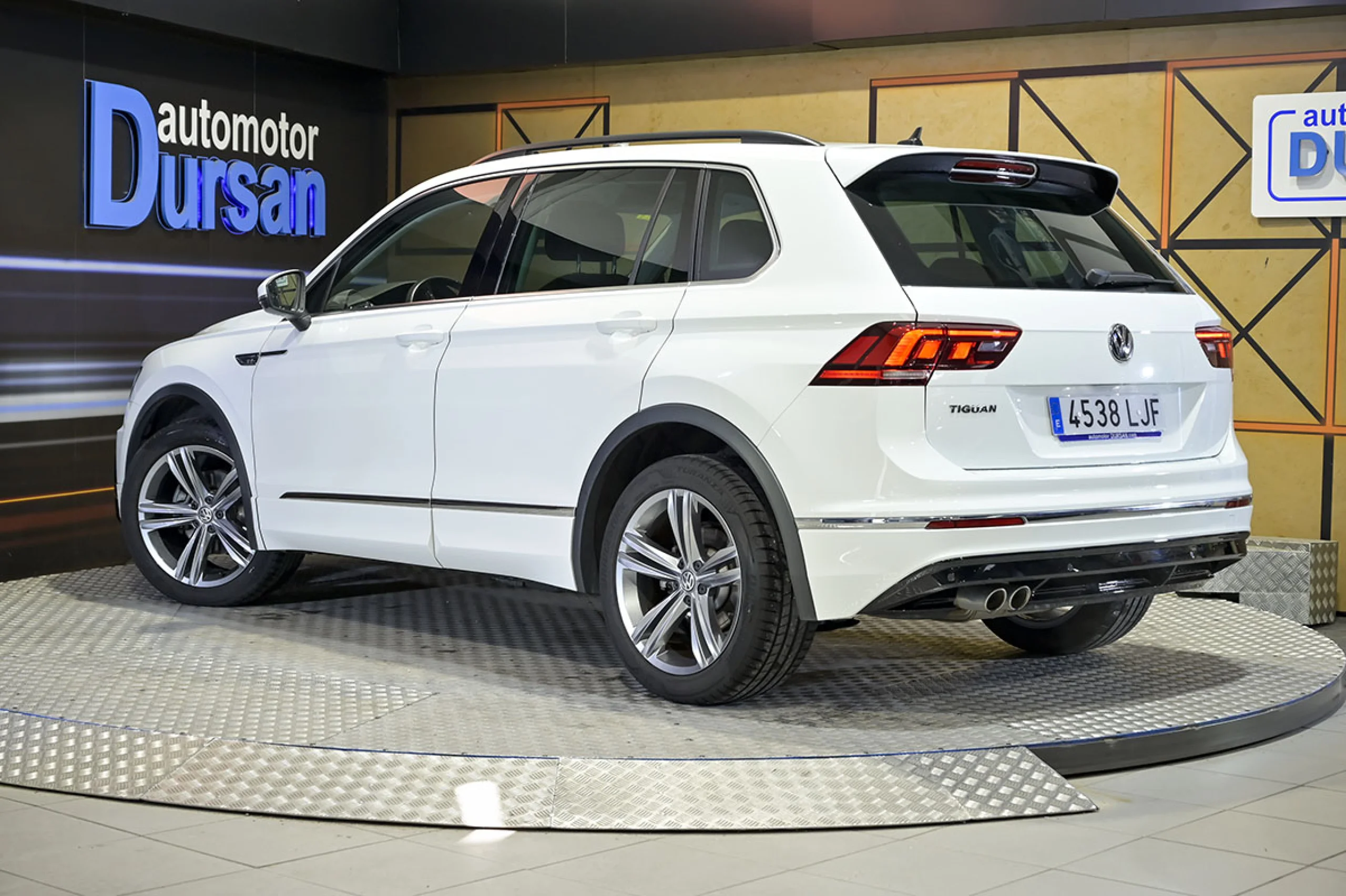 Volkswagen Tiguan Advance 2.0 TDI 110kW 150CV DSG - Foto 4