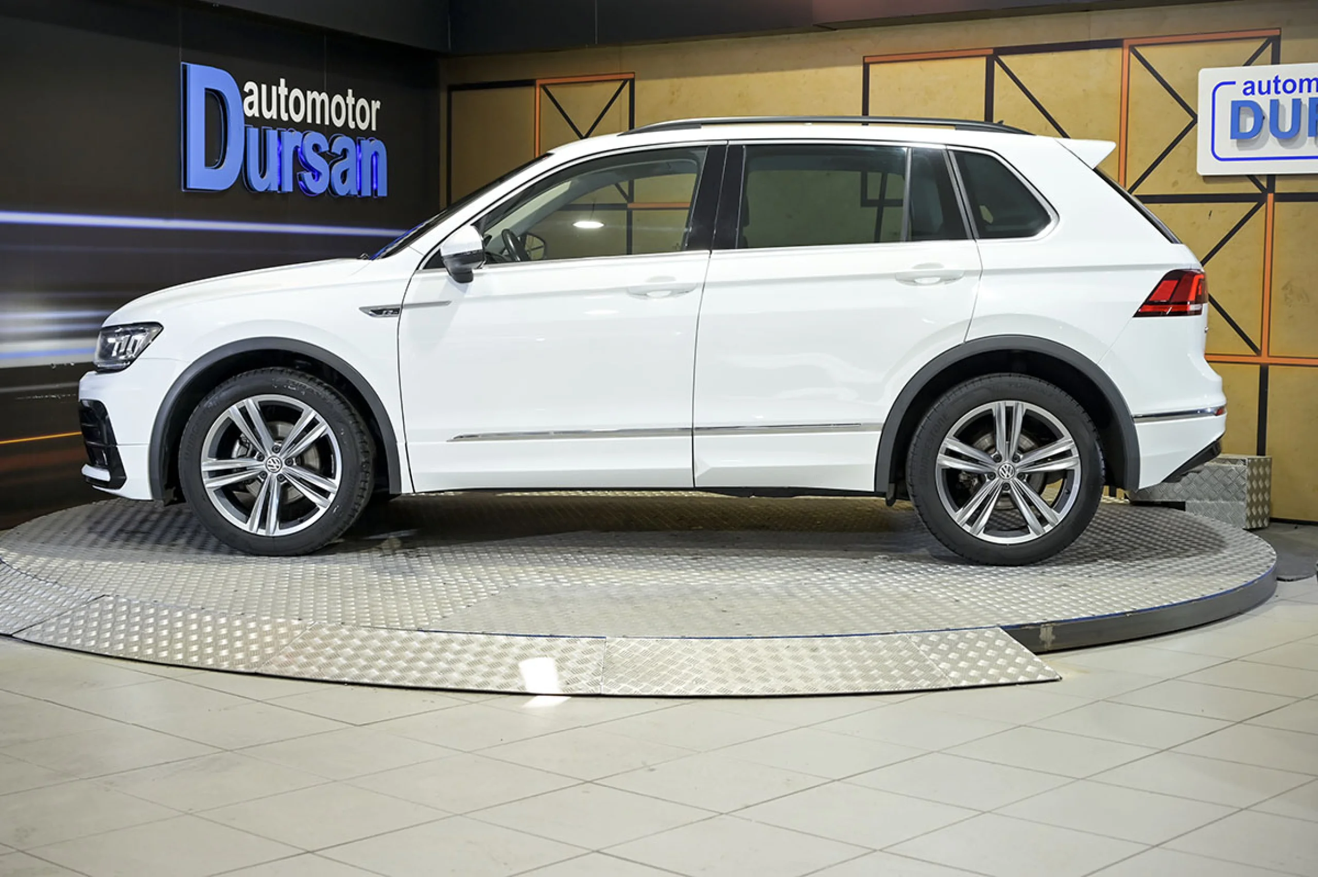 Volkswagen Tiguan Advance 2.0 TDI 110kW 150CV DSG - Foto 19