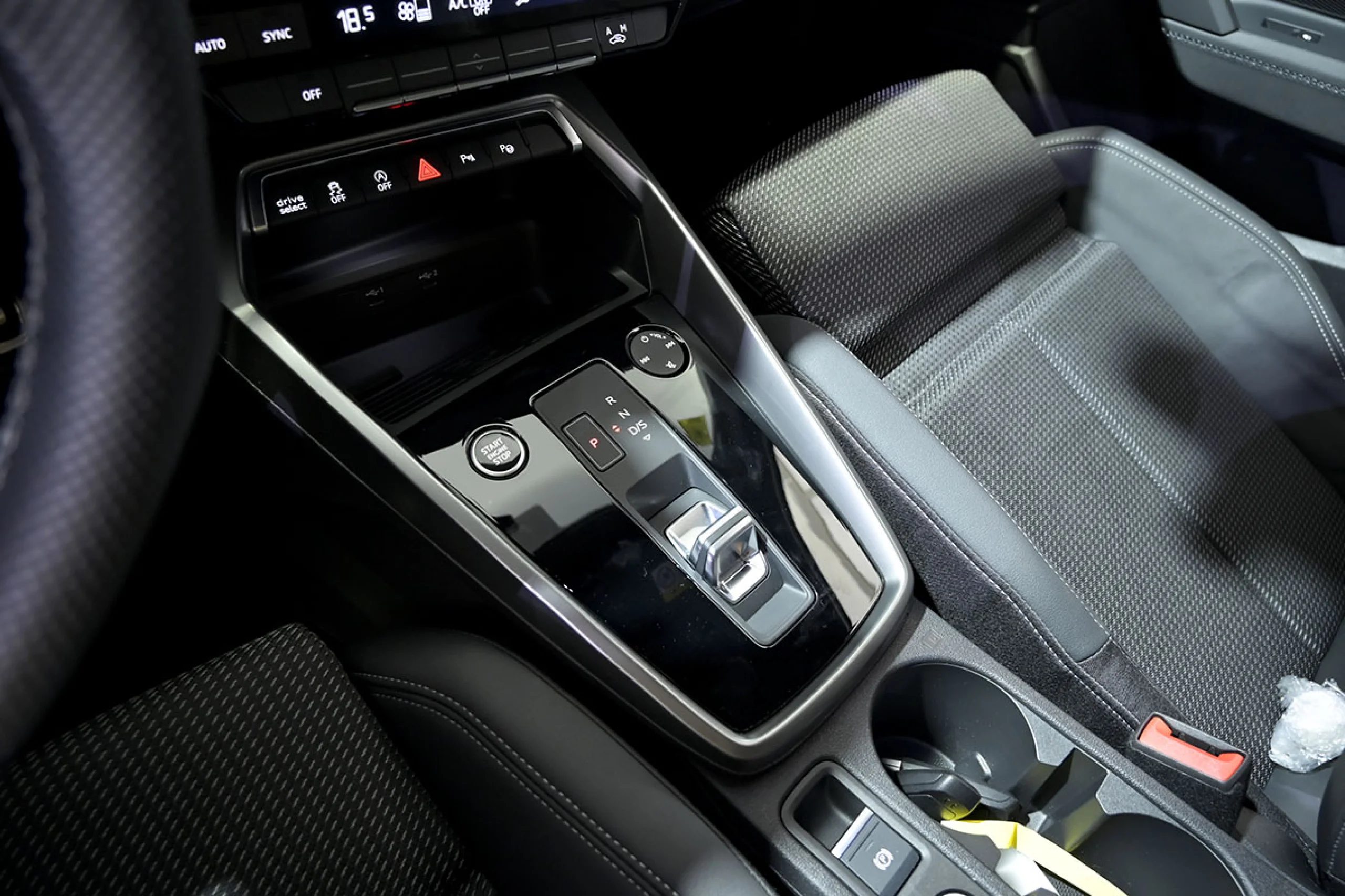 Audi A3 Sportback Genuine Ed 35 TFSI 110kW S tro - Foto 40