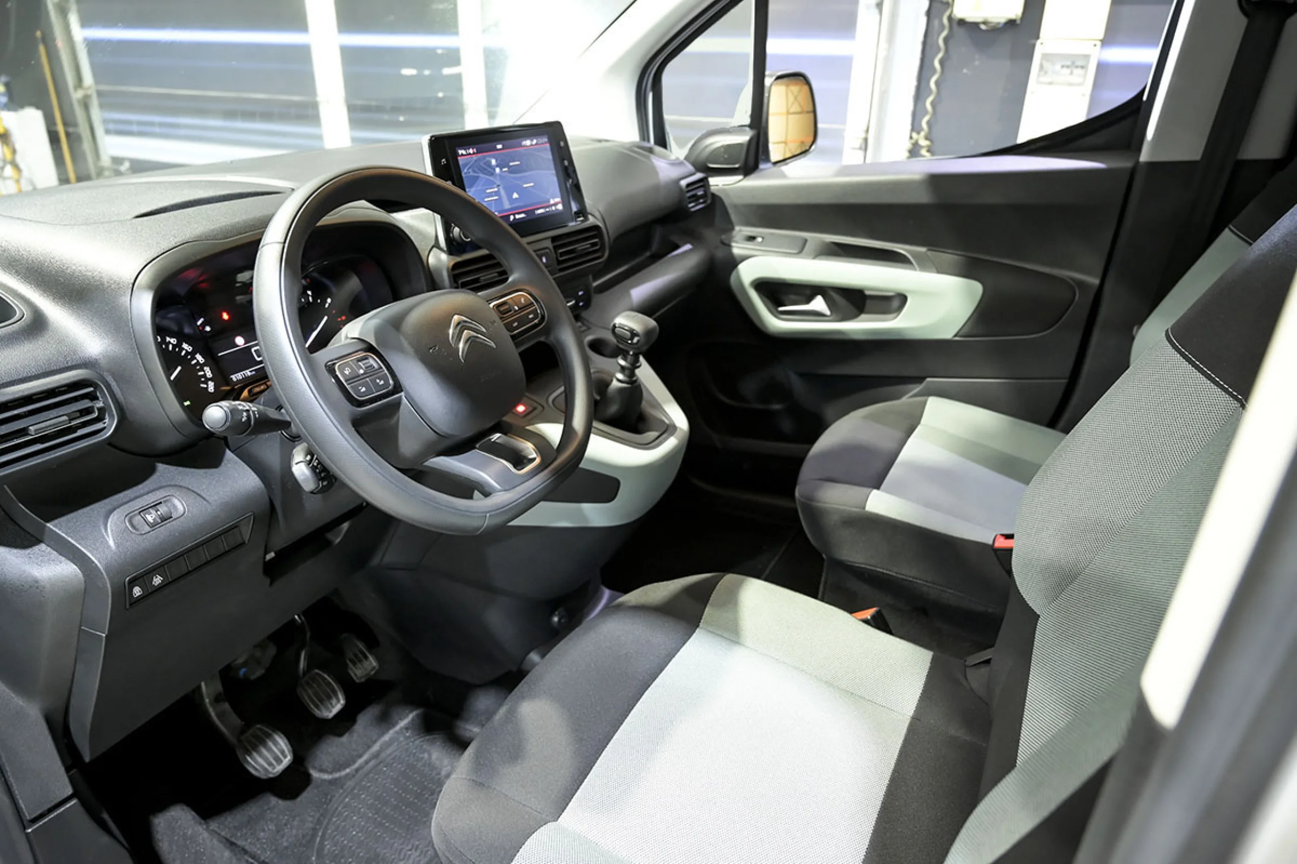 Citroen Berlingo Talla XL BlueHDi 130 SS 6v FEEL - Foto 6