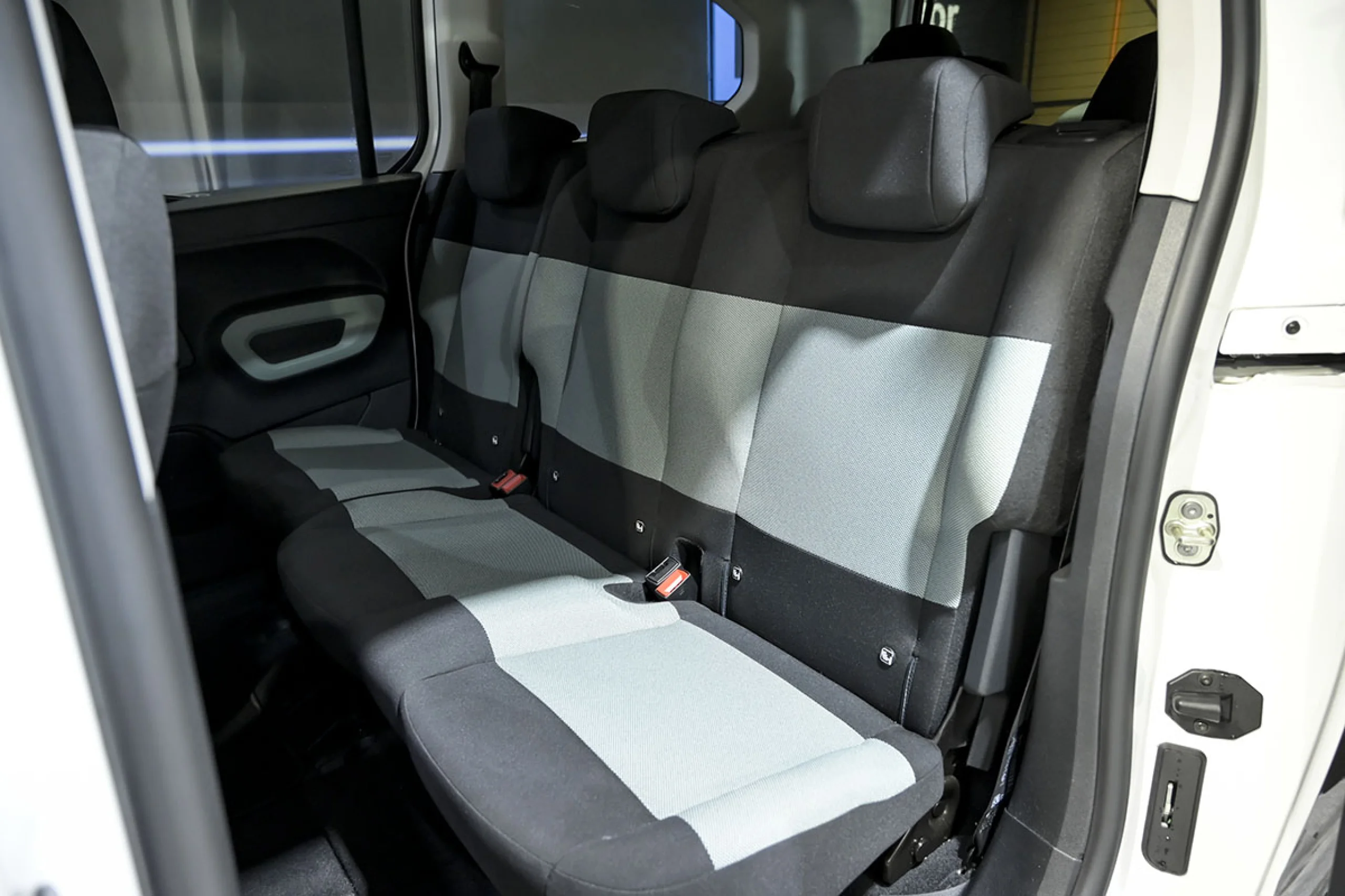 Citroen Berlingo Talla XL BlueHDi 130 SS 6v FEEL - Foto 17