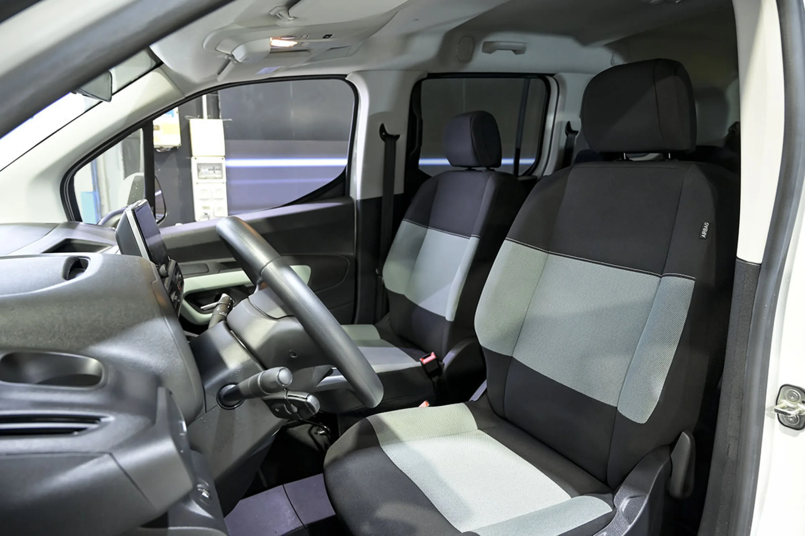 Citroen Berlingo Talla XL BlueHDi 130 SS 6v FEEL - Foto 24