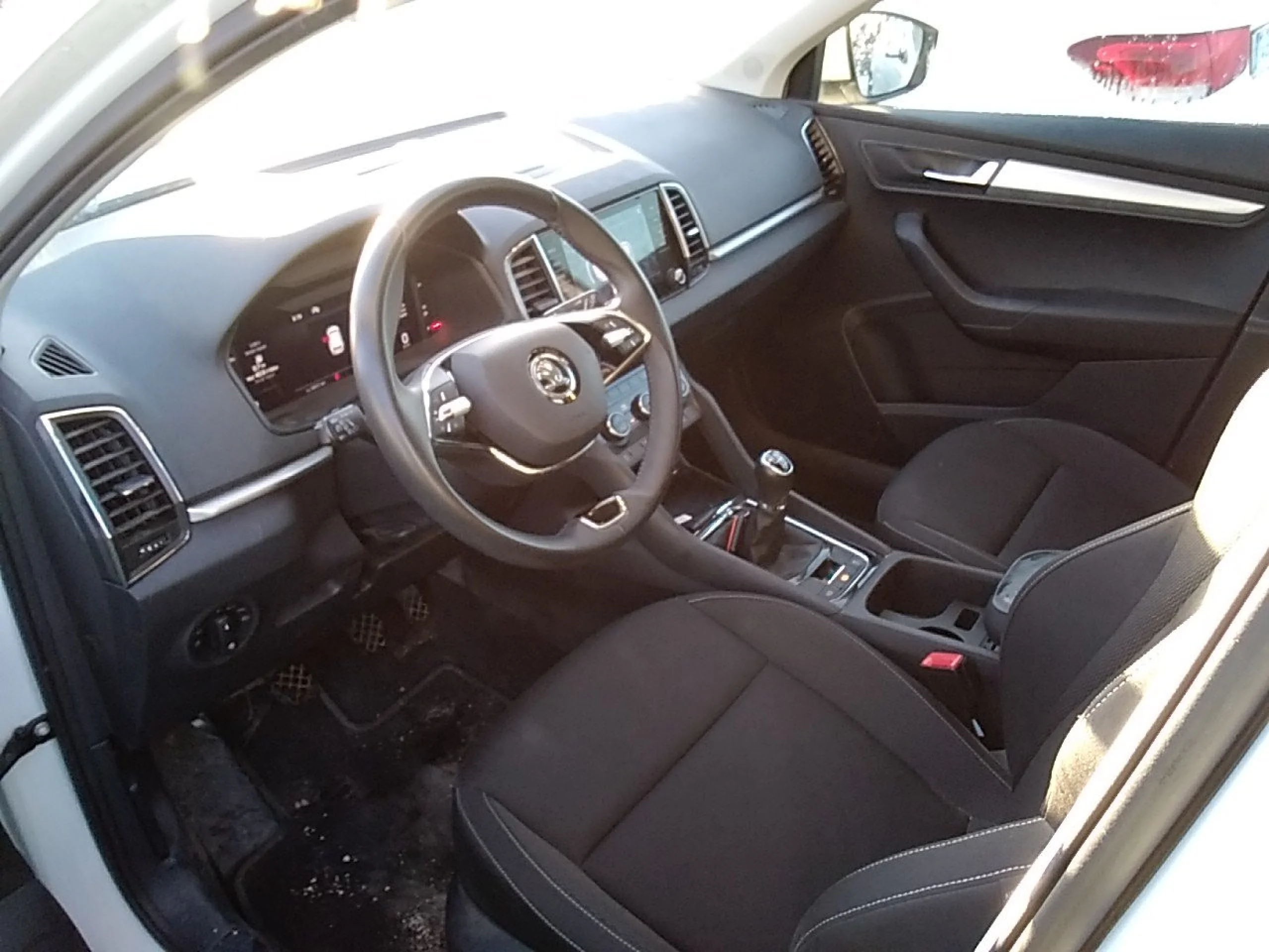 Skoda Karoq 2.0 TDI 85kW (115CV) Ambition - Foto 7