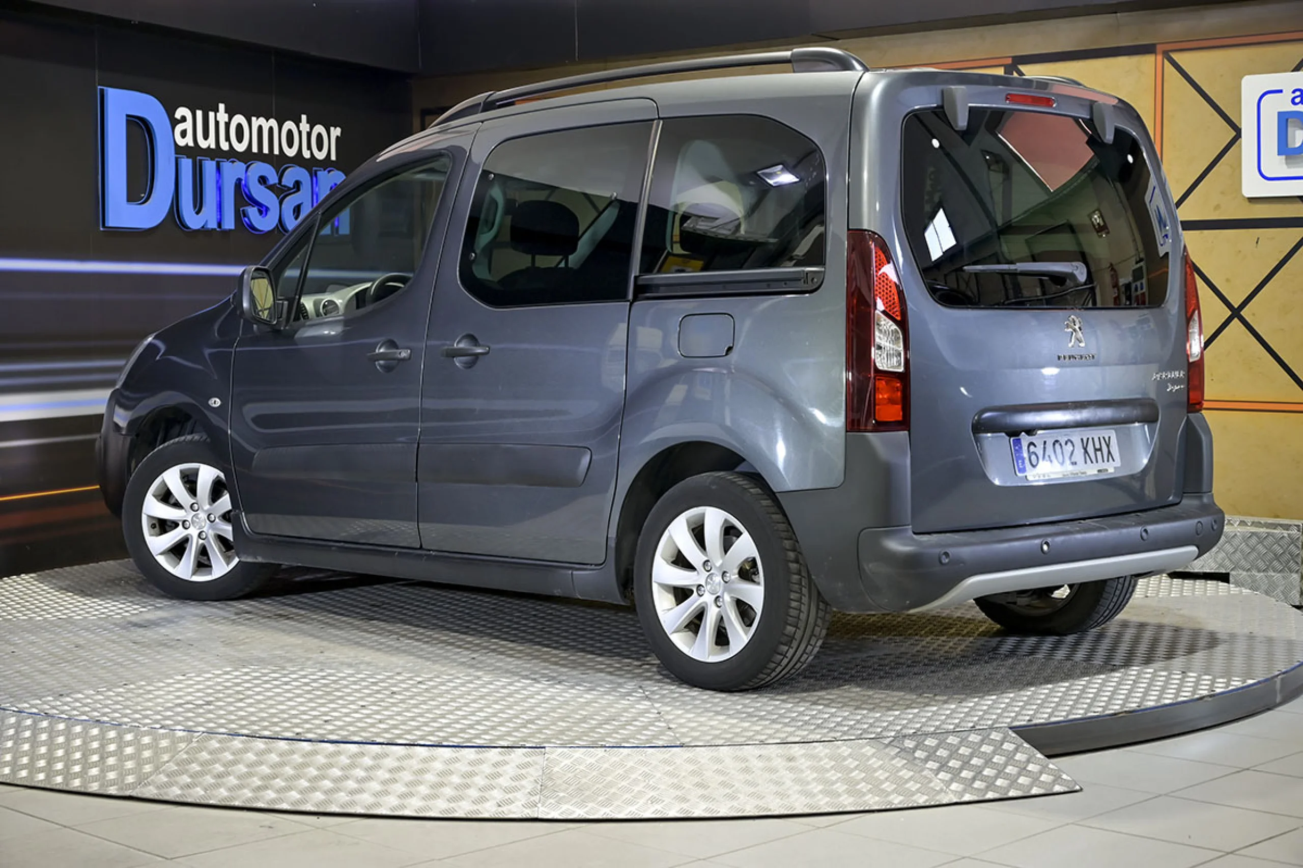 Peugeot Partner TEPEE Adventure Edition 1.6 BlueHDi 73KW - Foto 4