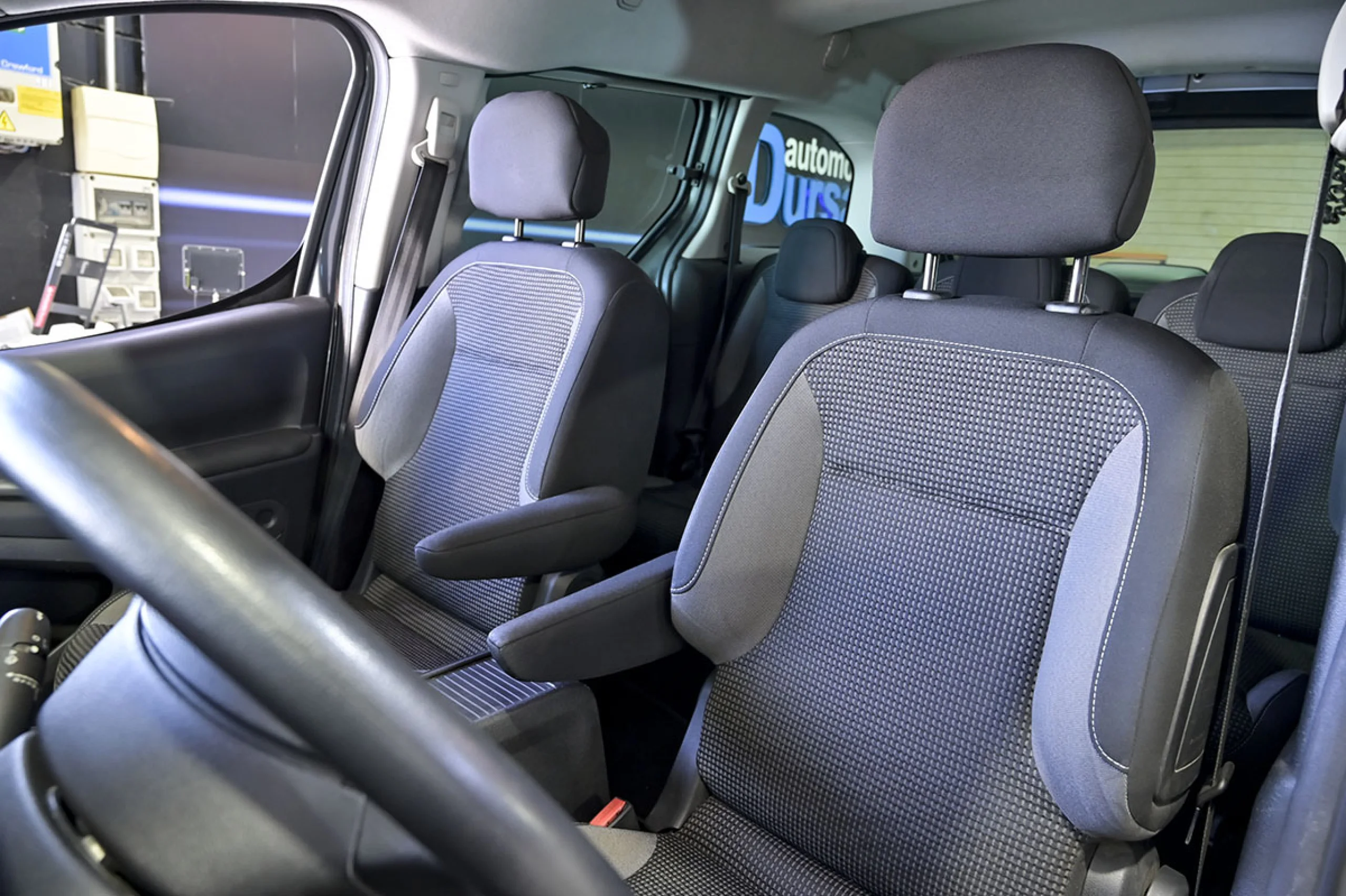 Peugeot Partner TEPEE Adventure Edition 1.6 BlueHDi 73KW - Foto 9