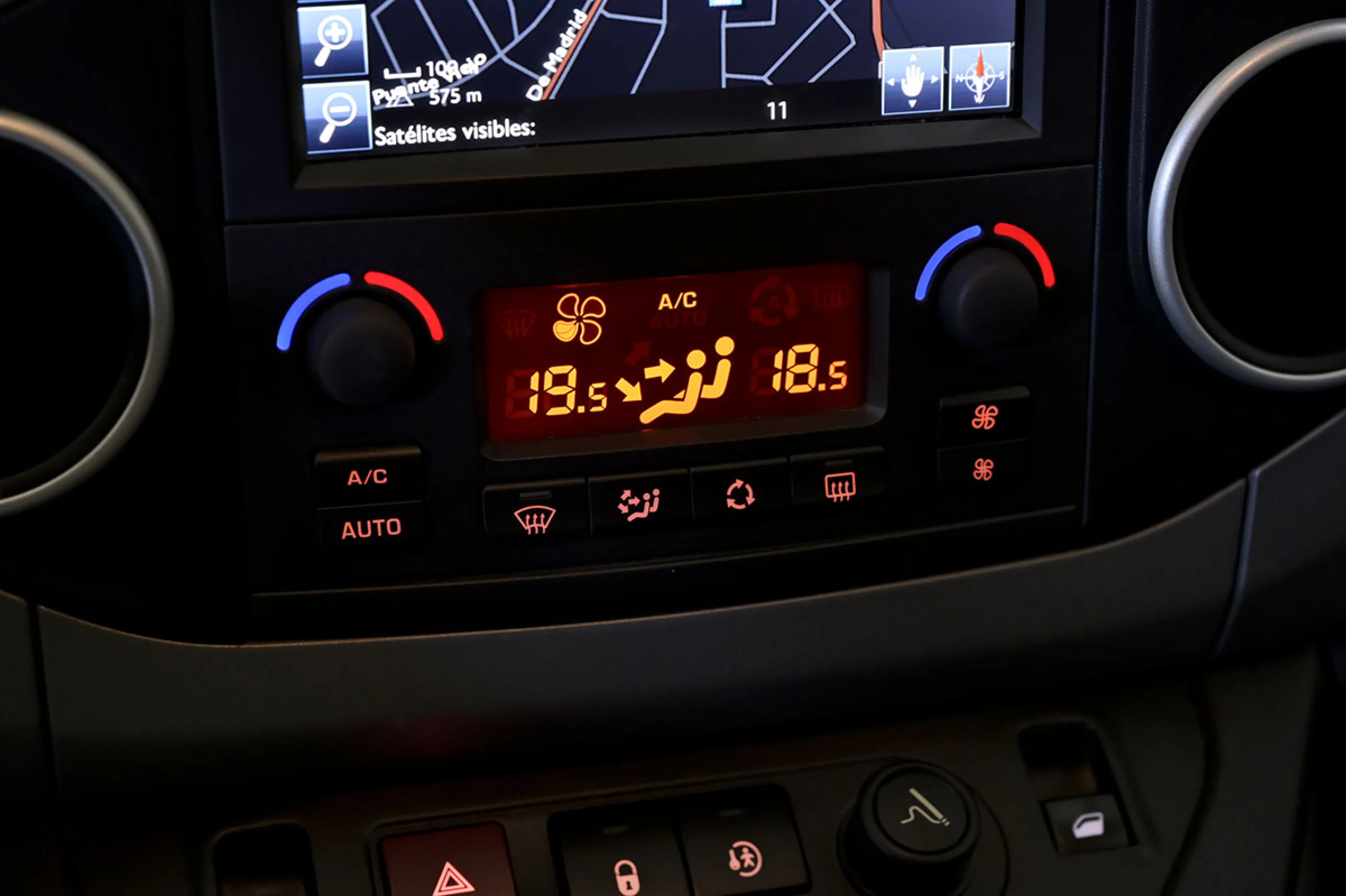 Peugeot Partner TEPEE Adventure Edition 1.6 BlueHDi 73KW - Foto 29