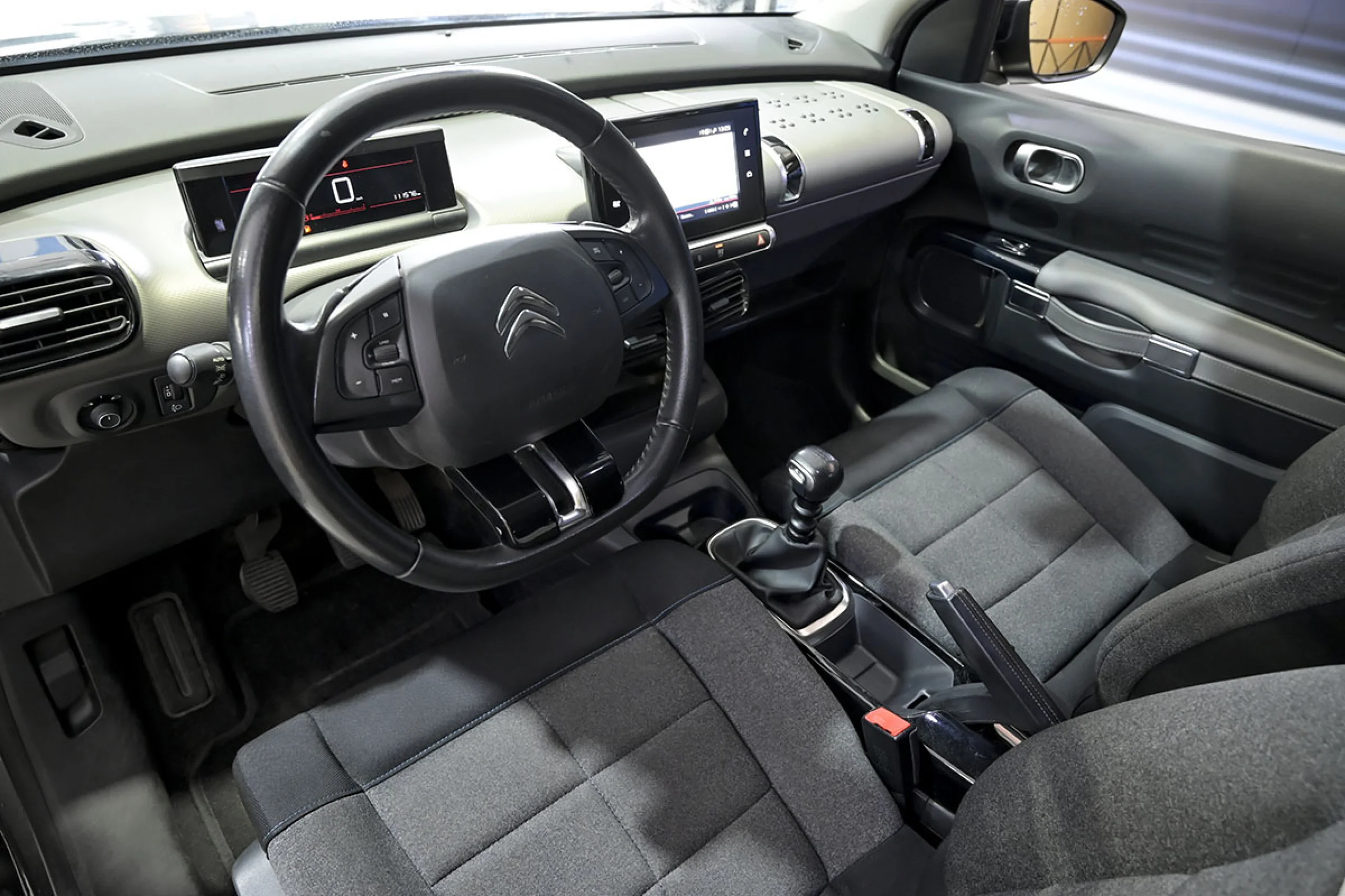 Citroen C4 Cactus PureTech 96kW 130CV SS Shine - Foto 6