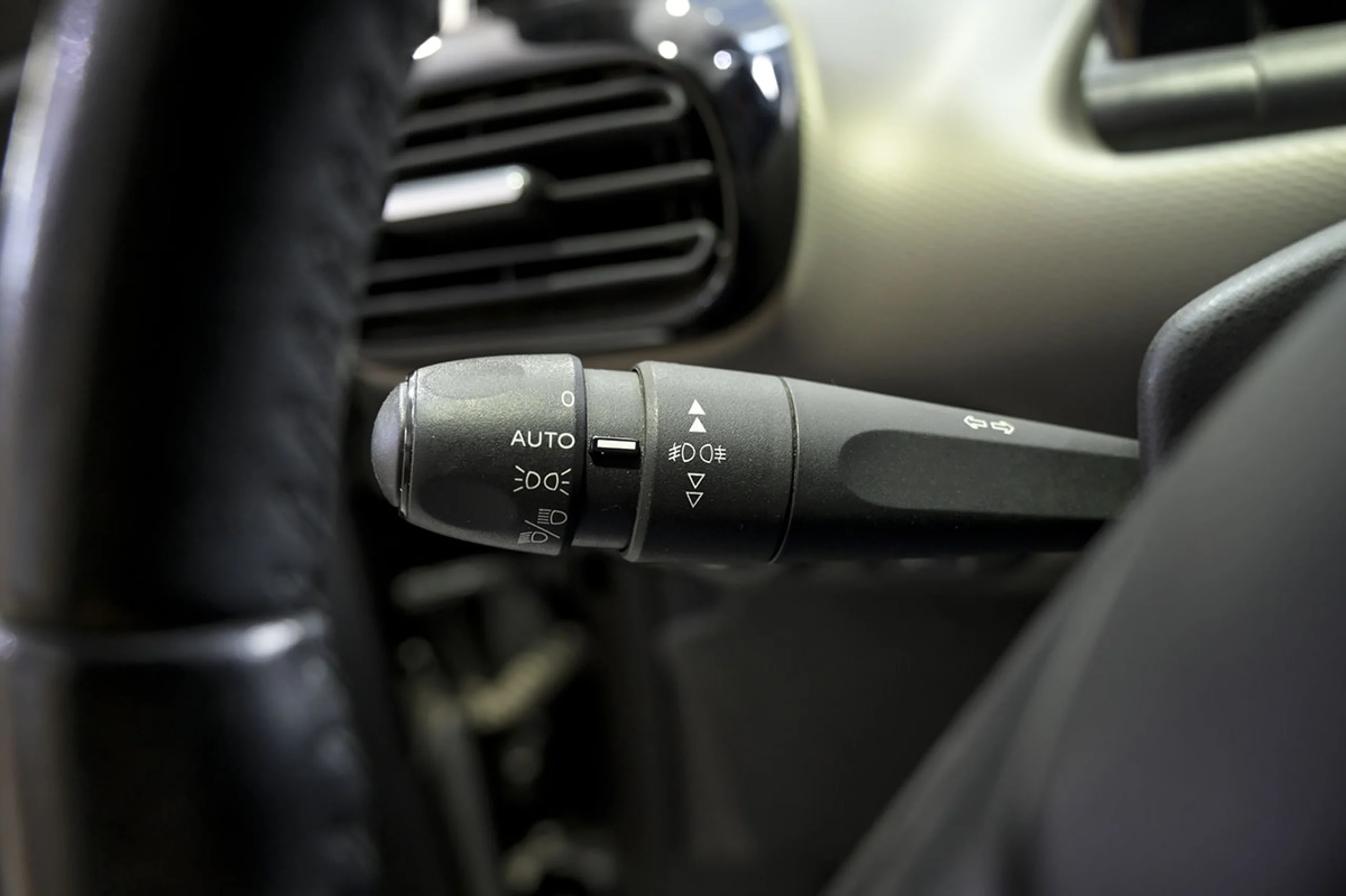 Citroen C4 Cactus PureTech 96kW 130CV SS Shine - Foto 23