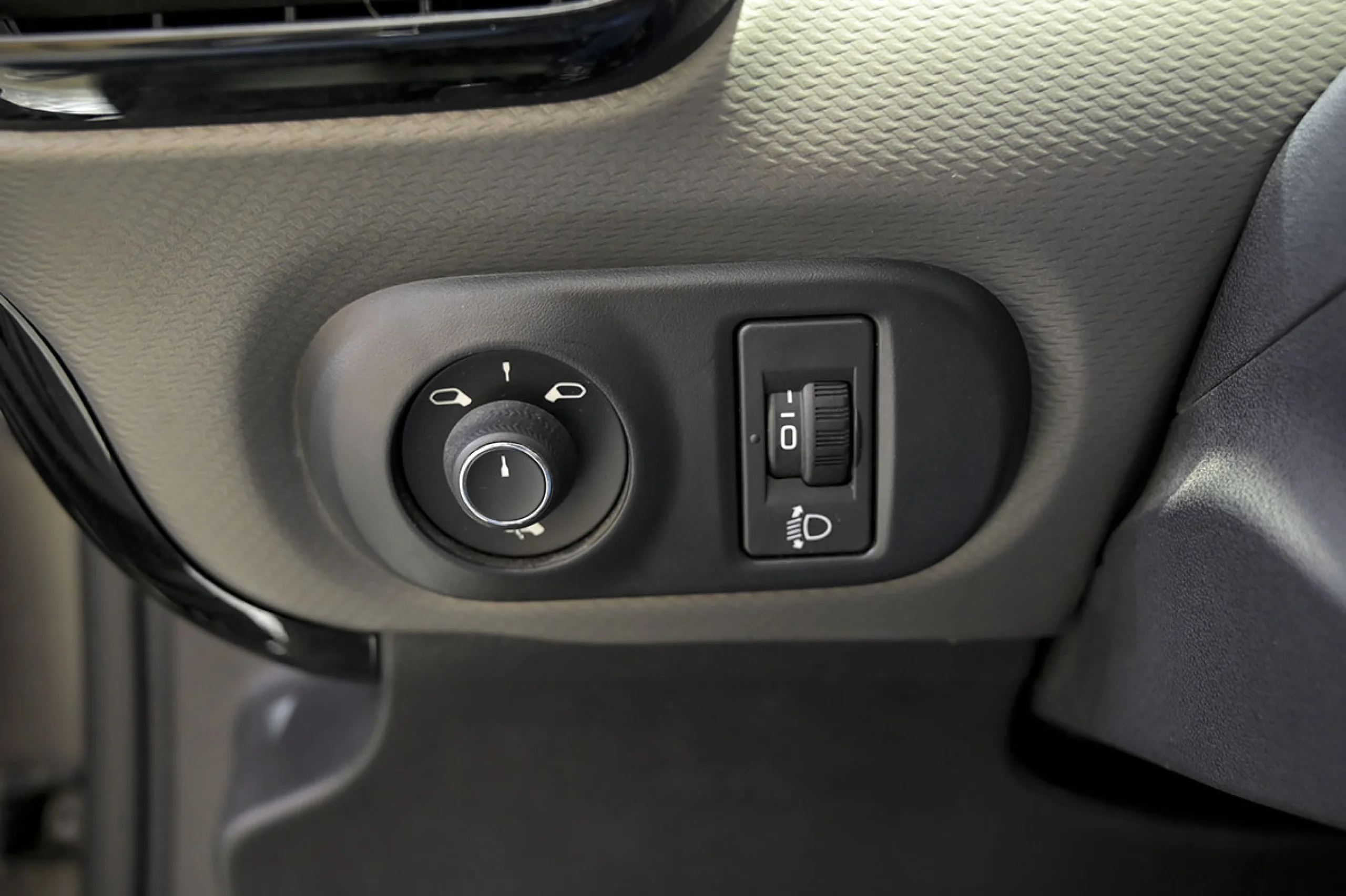 Citroen C4 Cactus PureTech 96kW 130CV SS Shine - Foto 27