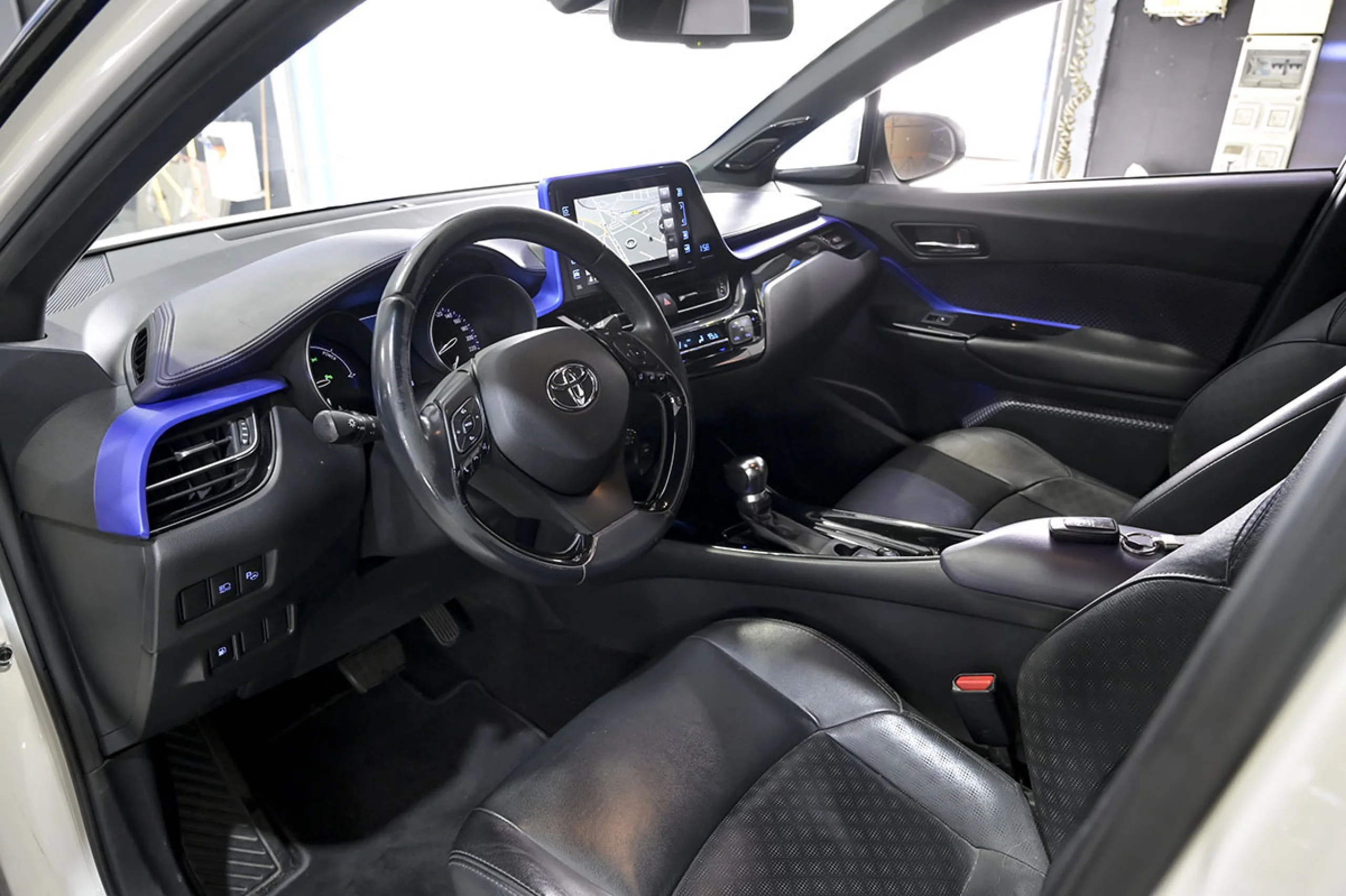 Toyota C-HR 1.8 125H Dynamic Plus - Foto 6