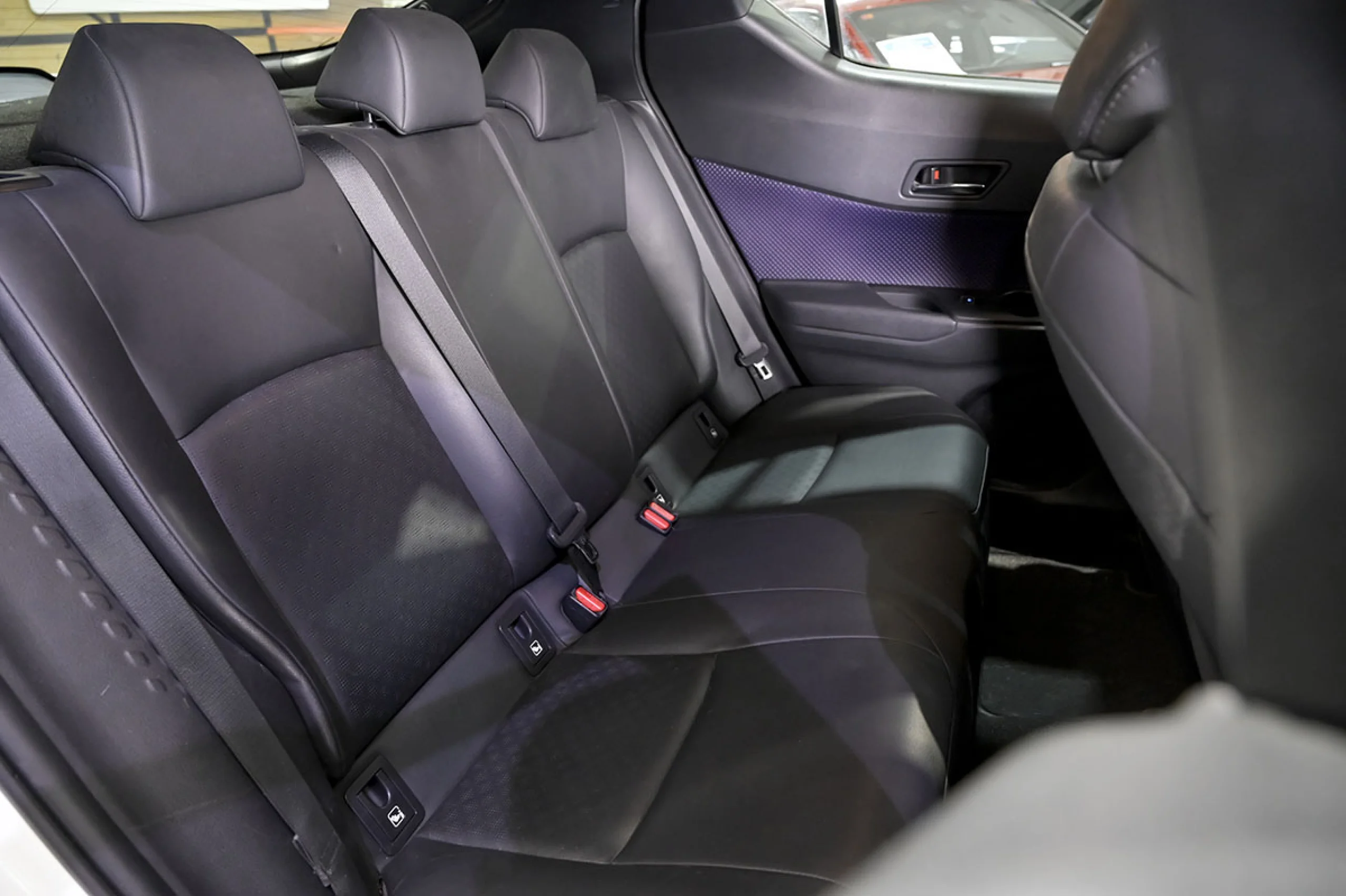 Toyota C-HR 1.8 125H Dynamic Plus - Foto 19