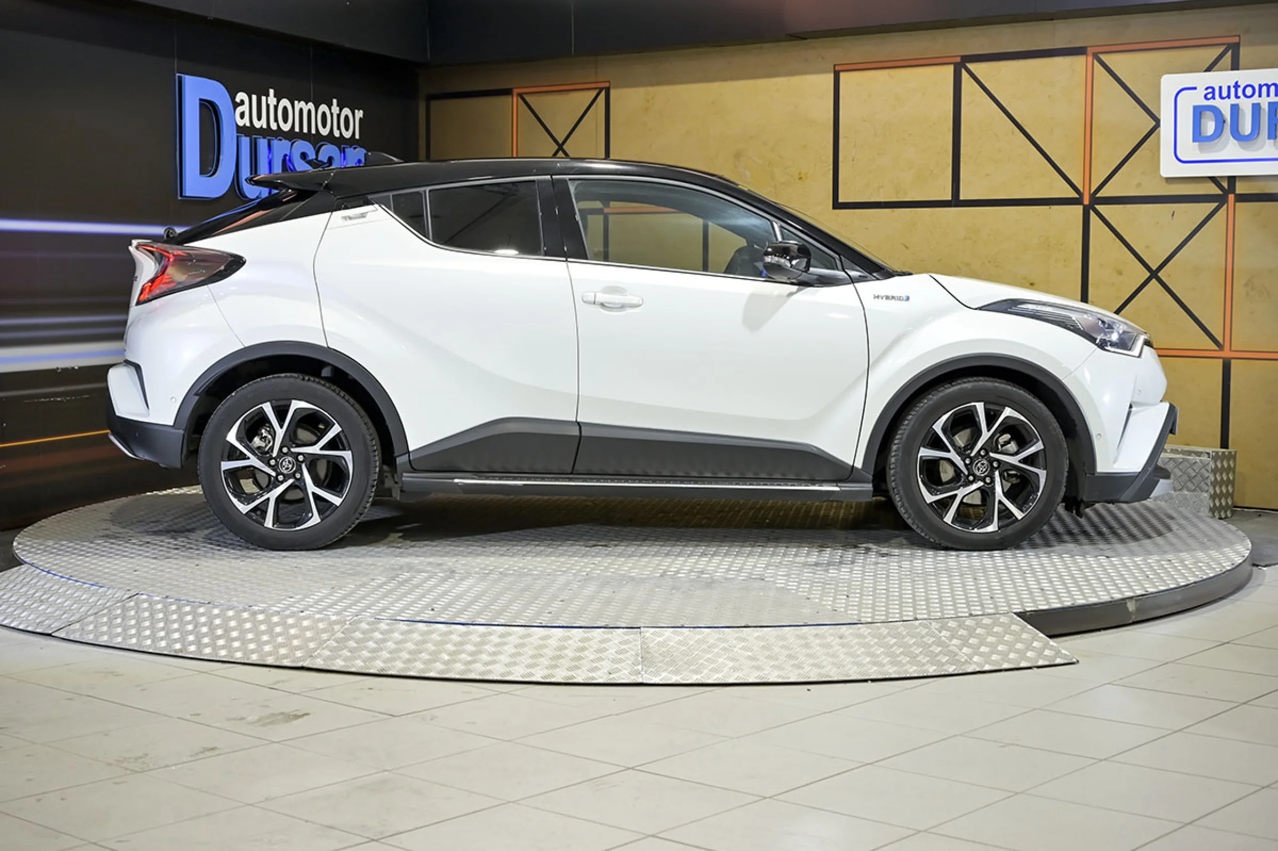 Toyota C-HR 1.8 125H Dynamic Plus - Foto 21