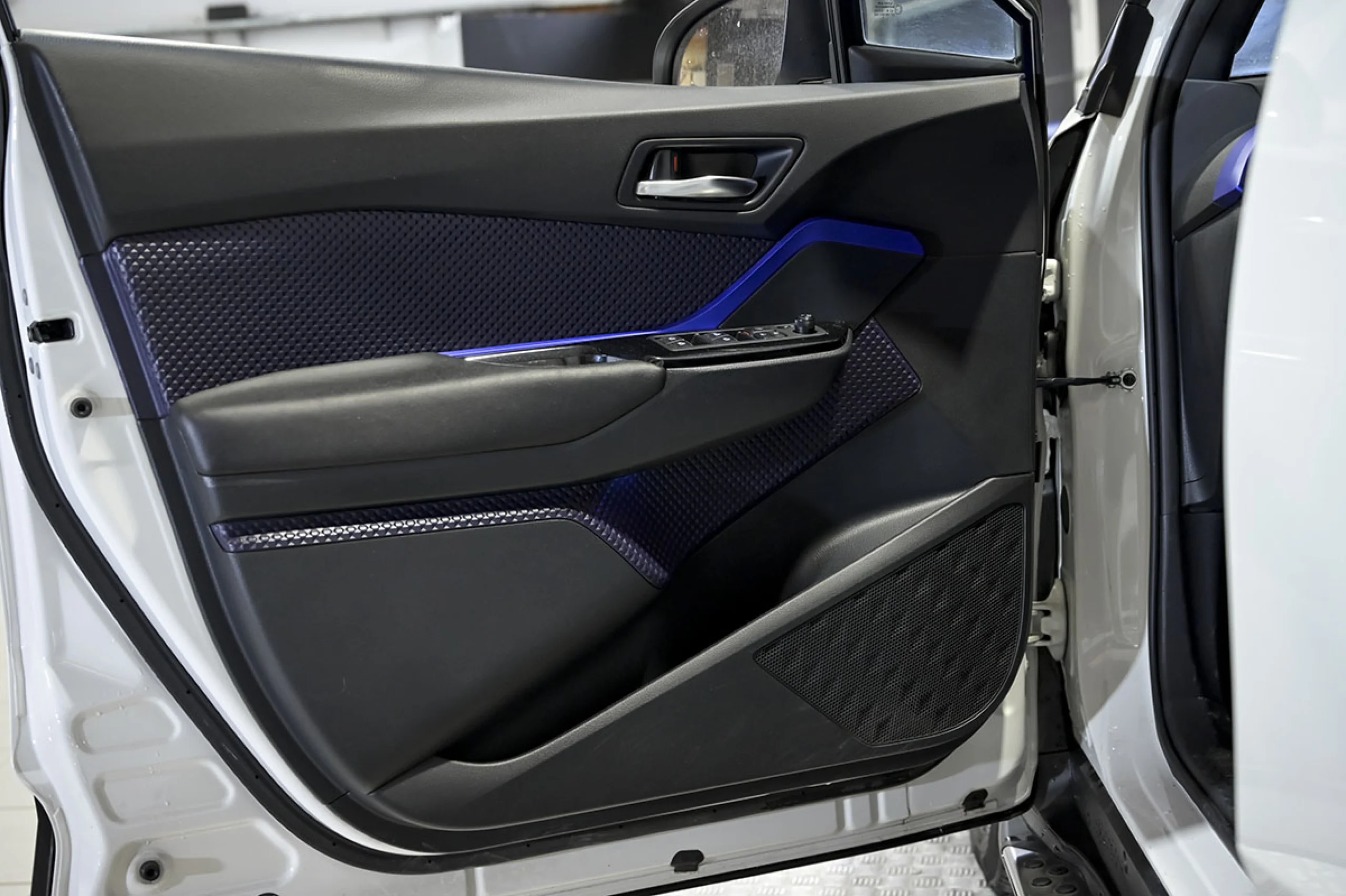 Toyota C-HR 1.8 125H Dynamic Plus - Foto 22