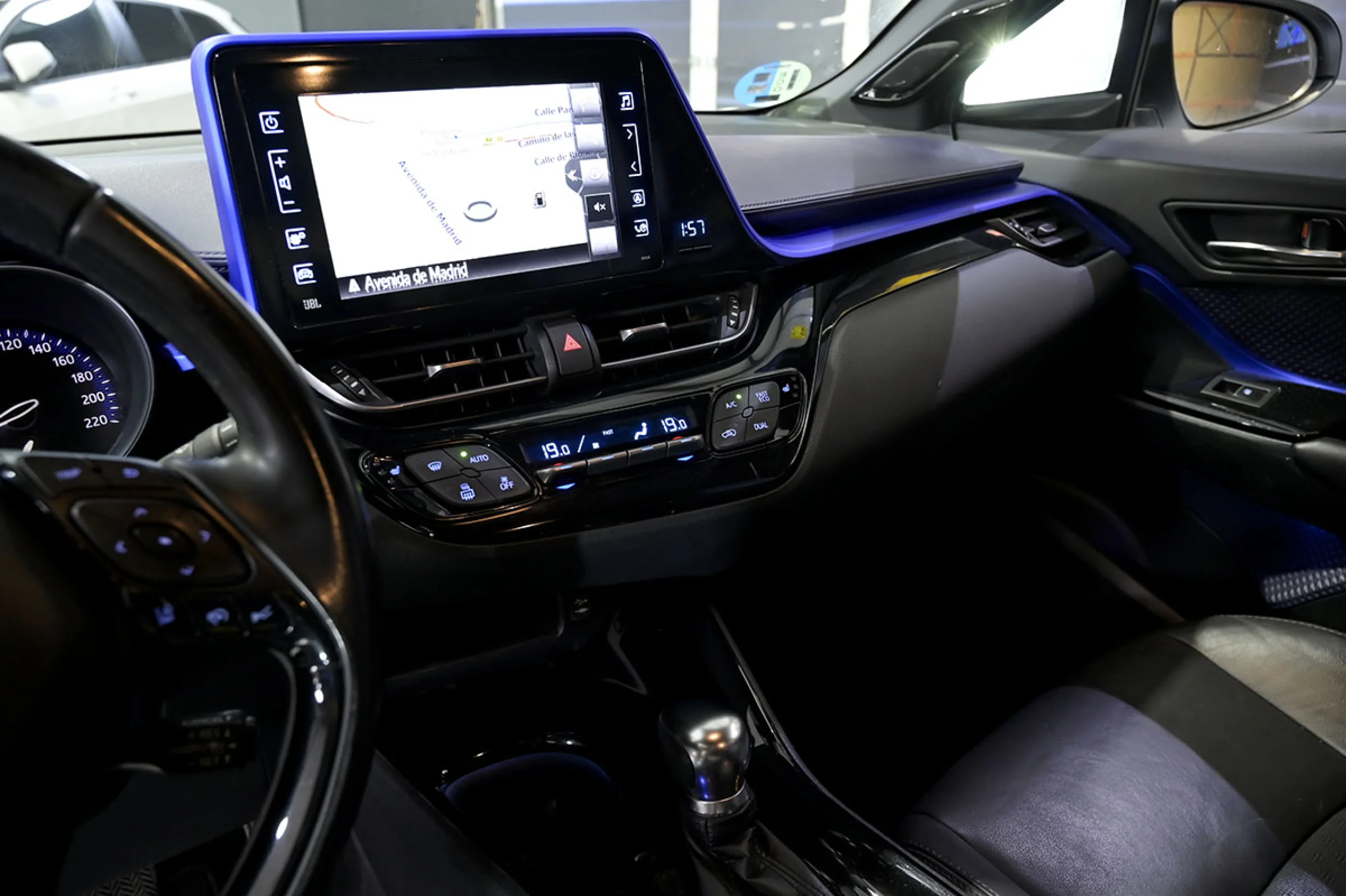 Toyota C-HR 1.8 125H Dynamic Plus - Foto 28