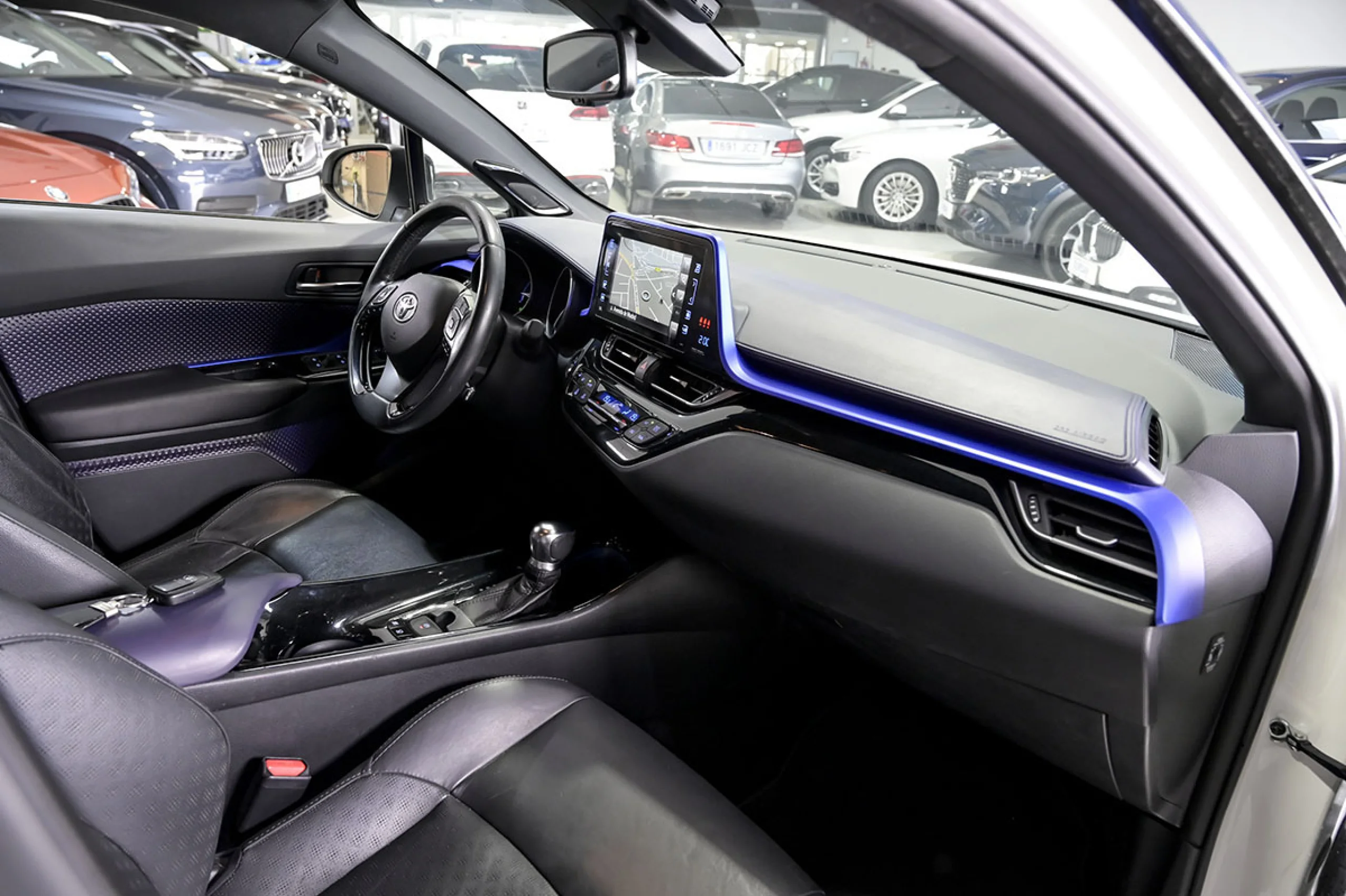 Toyota C-HR 1.8 125H Dynamic Plus - Foto 32