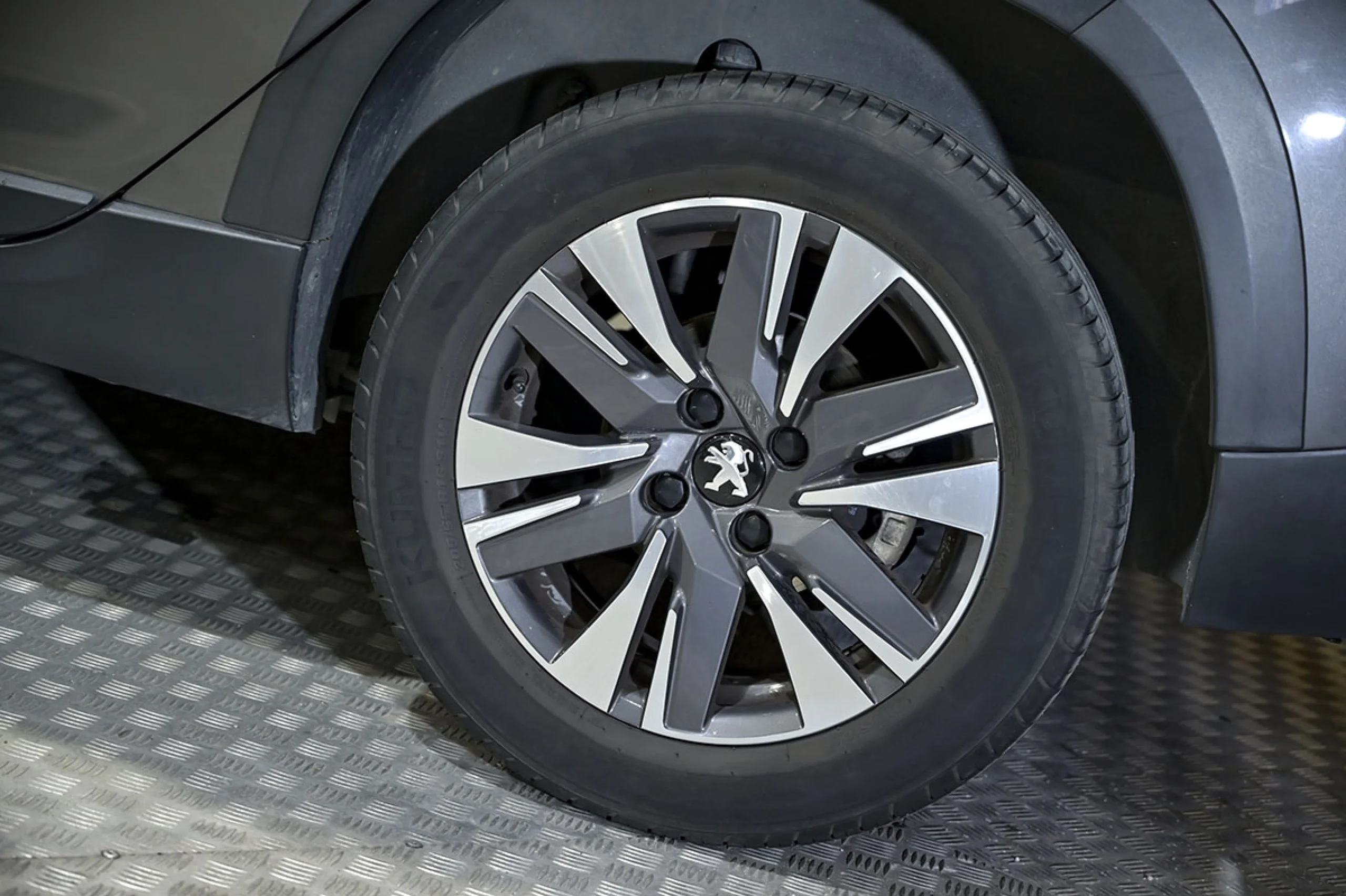 Peugeot 2008 Allure 1.6 BlueHDi 73KW 100CV - Foto 14