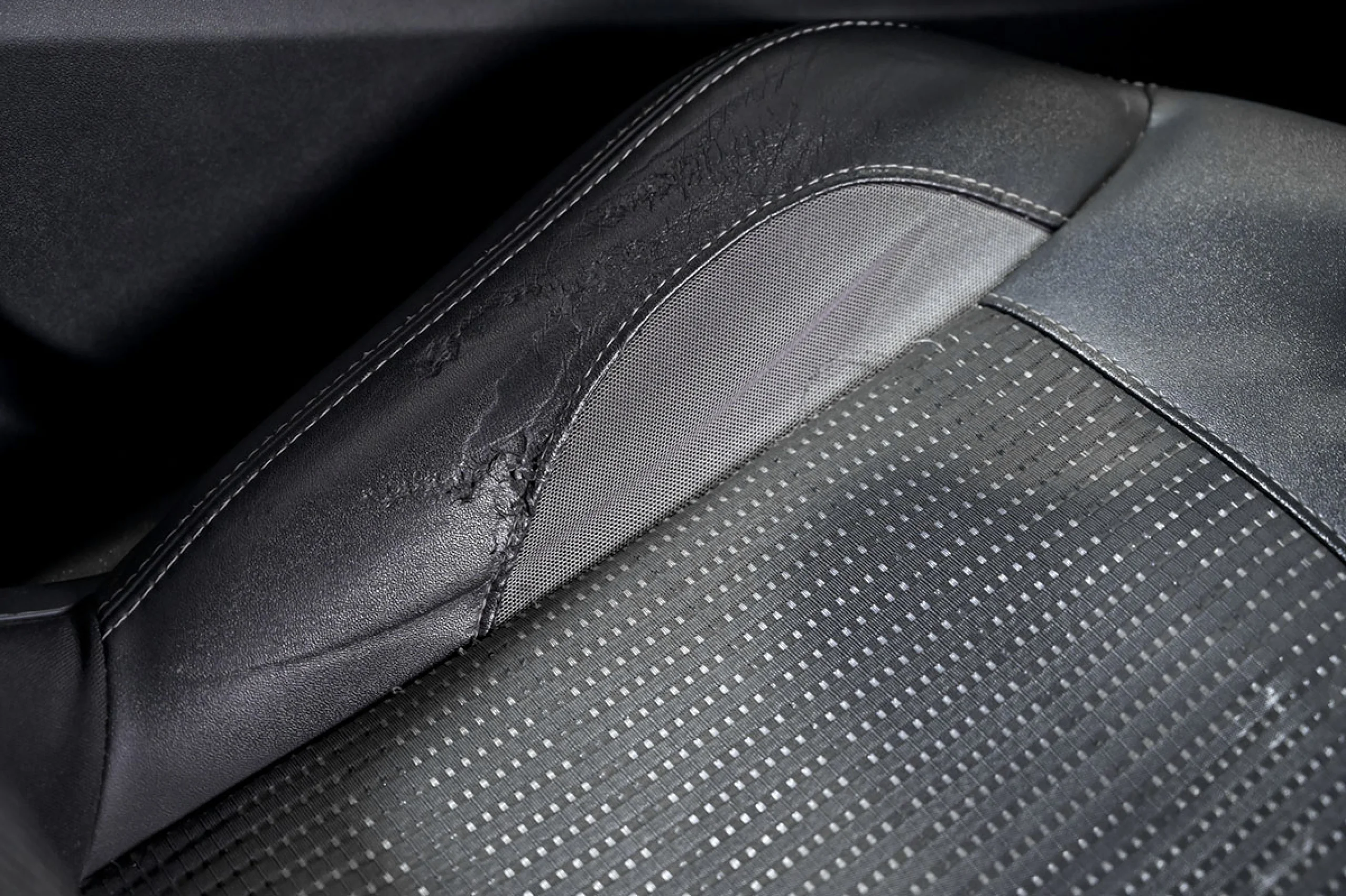 Peugeot 2008 Allure 1.6 BlueHDi 73KW 100CV - Foto 30