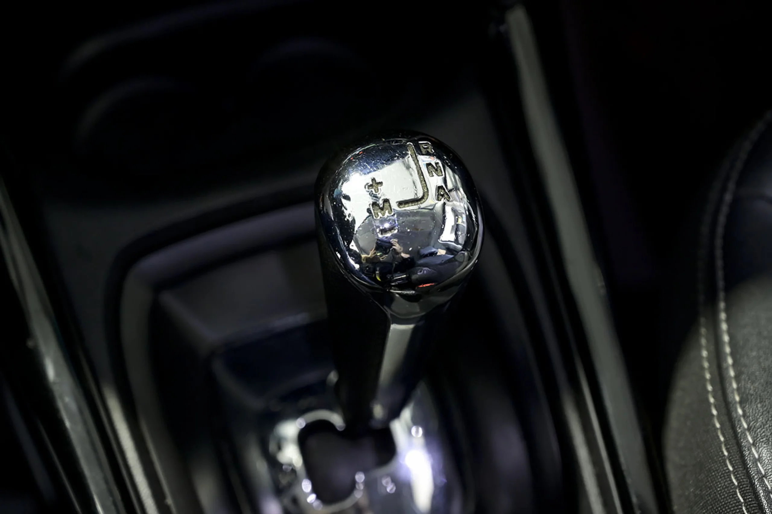 Peugeot 2008 Allure 1.6 BlueHDi 73KW 100CV - Foto 32