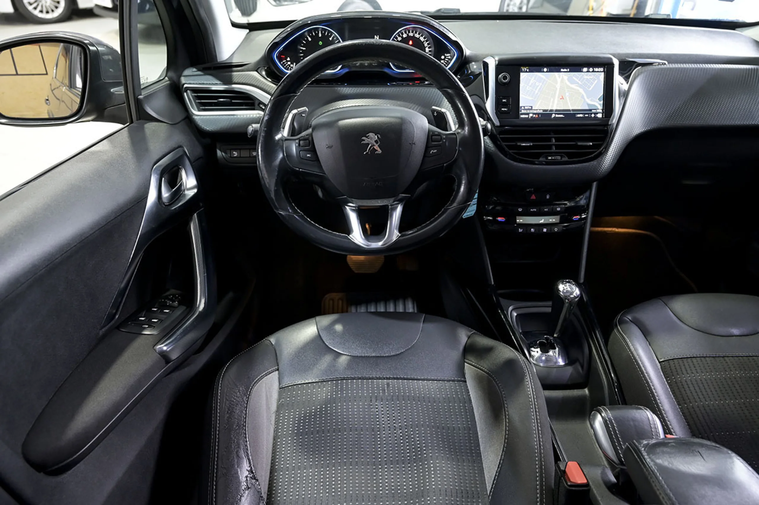 Peugeot 2008 Allure 1.6 BlueHDi 73KW 100CV - Foto 33