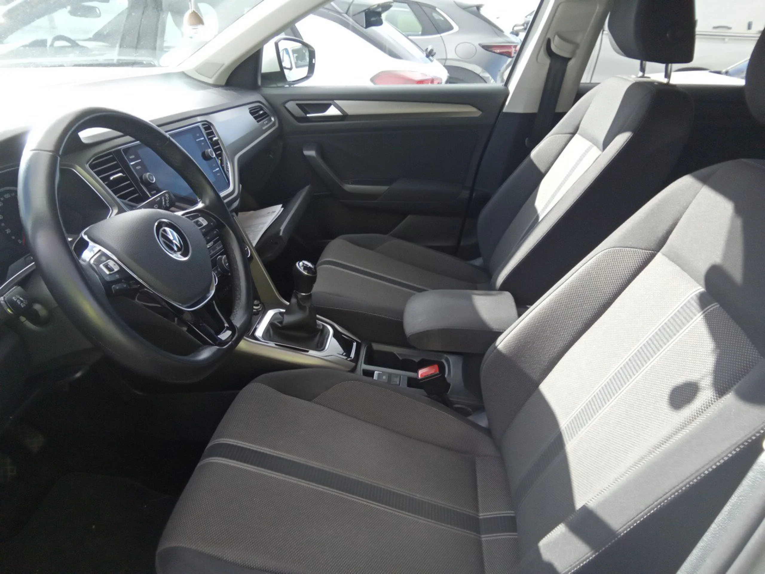 Volkswagen T-Roc Advance R-Line 1.0 TSI 81kW (110CV) - Foto 7