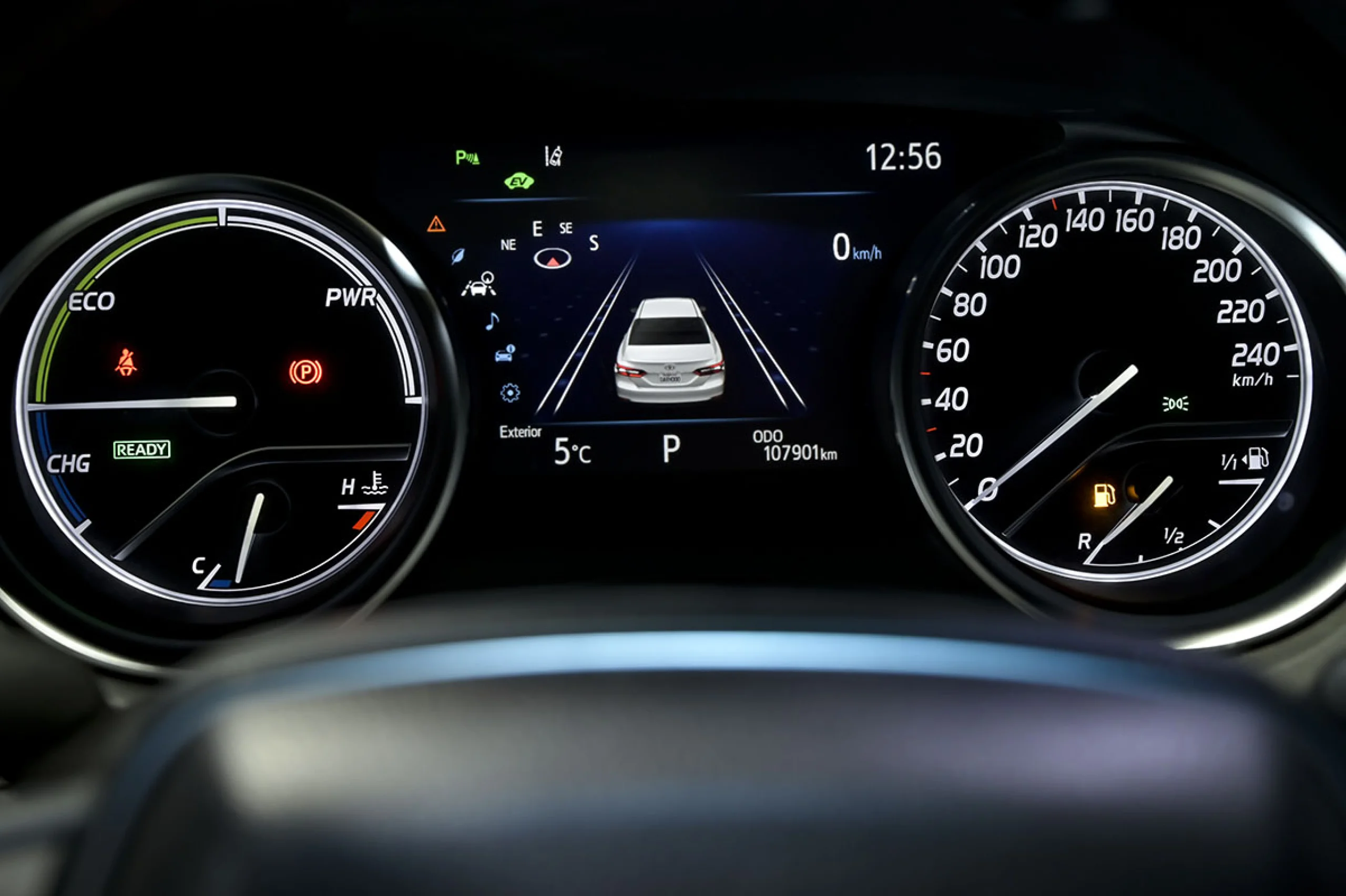 Toyota Camry 2.5 220H Advance - Foto 7