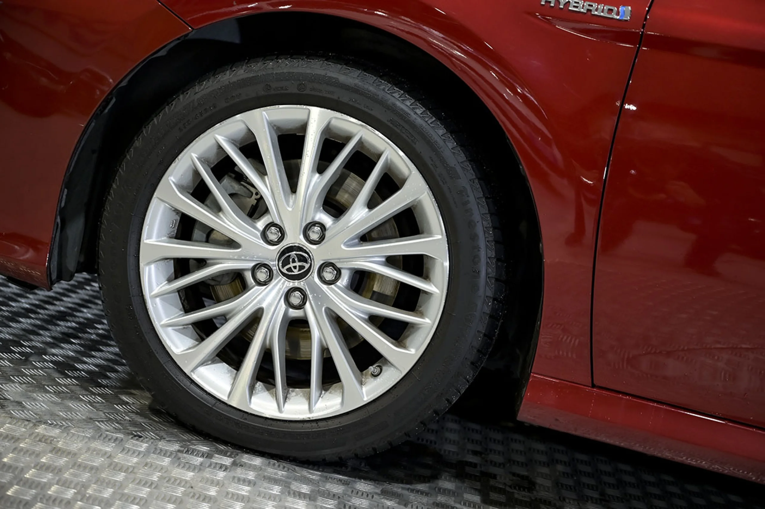 Toyota Camry 2.5 220H Advance - Foto 14