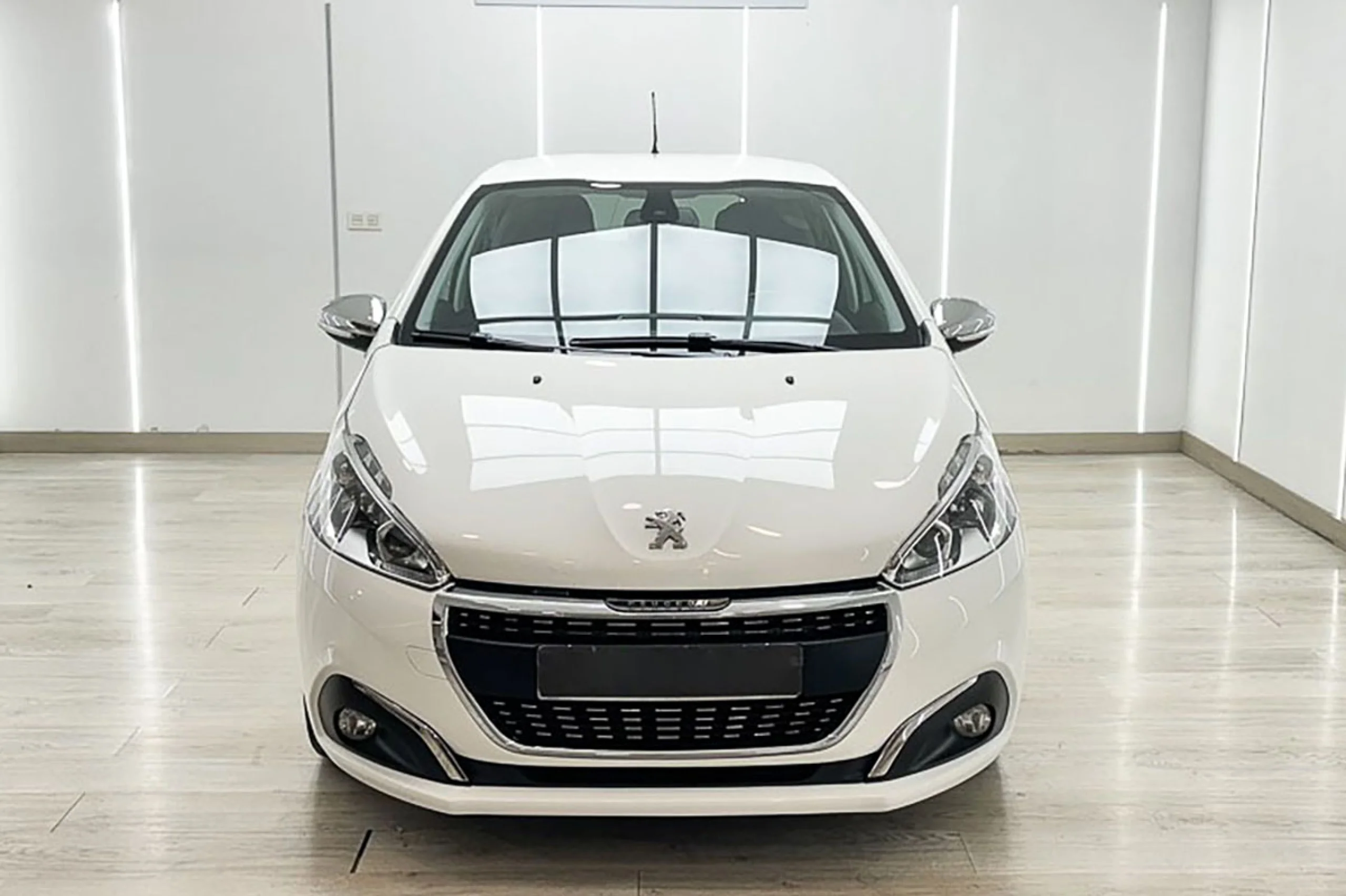 Peugeot 208 5P Signature BlueHDi 73KW 100CV - Foto 2