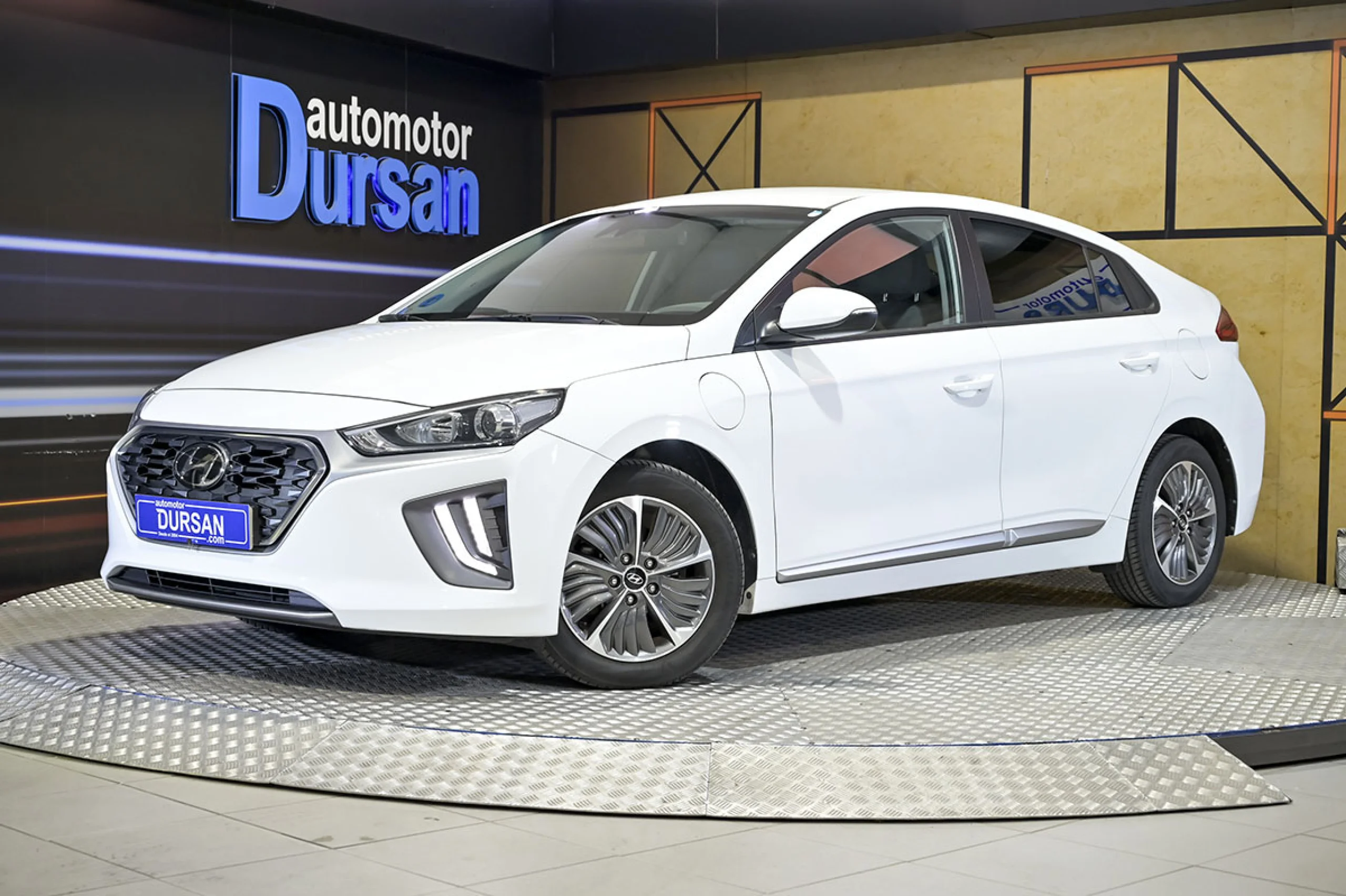 Hyundai Ioniq 1.6 GDI PHEV Klass DCT - Foto 1