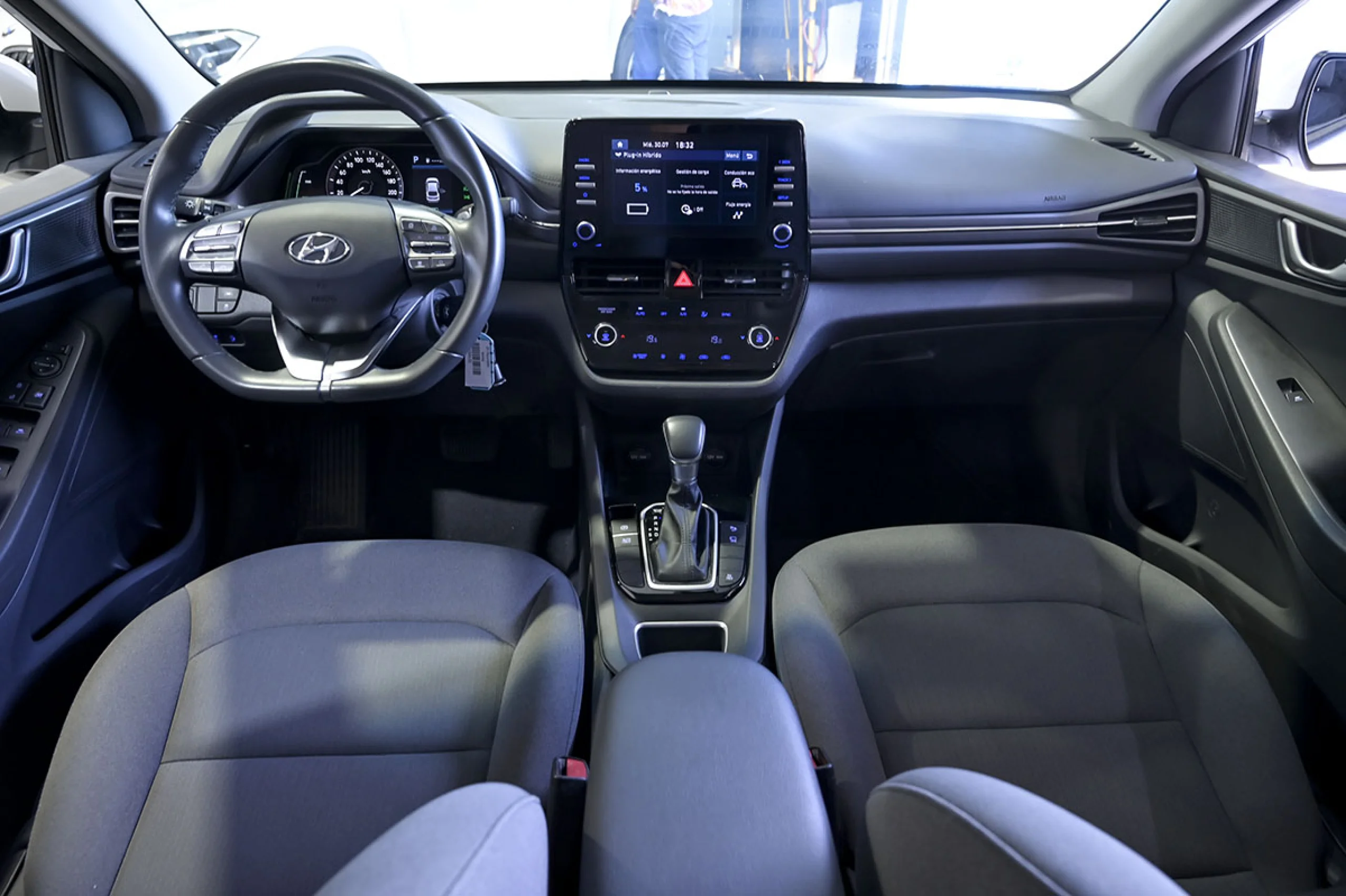 Hyundai Ioniq 1.6 GDI PHEV Klass DCT - Foto 8