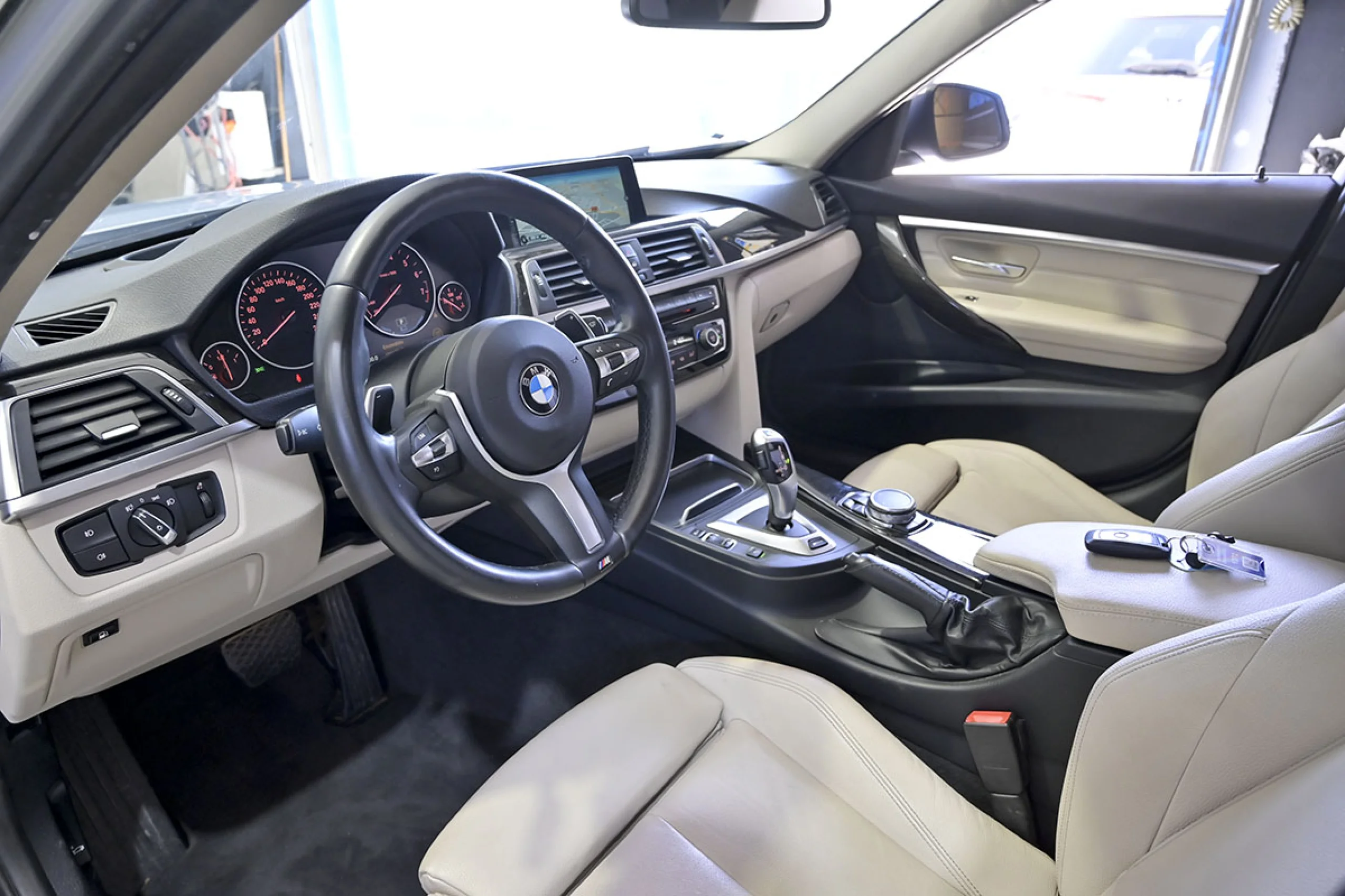 BMW 330 Serie 3 330e - Foto 6