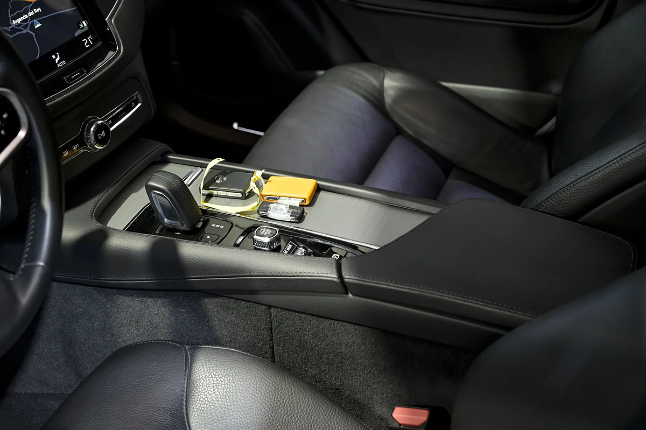 Volvo XC 90 XC90 2.0 B5 D AWD Momentum Pro Auto - Foto 38