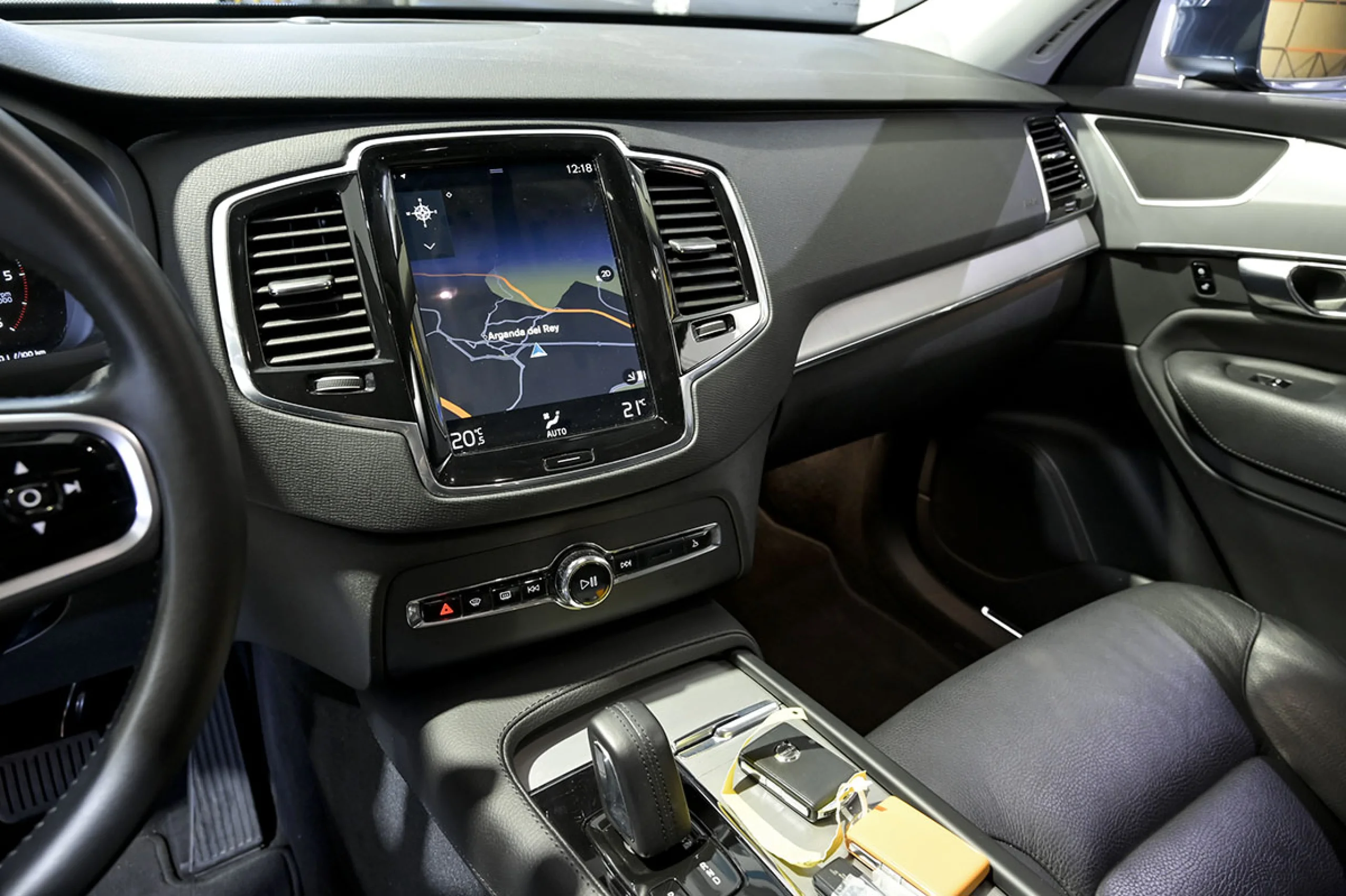 Volvo XC 90 XC90 2.0 B5 D AWD Momentum Pro Auto - Foto 31