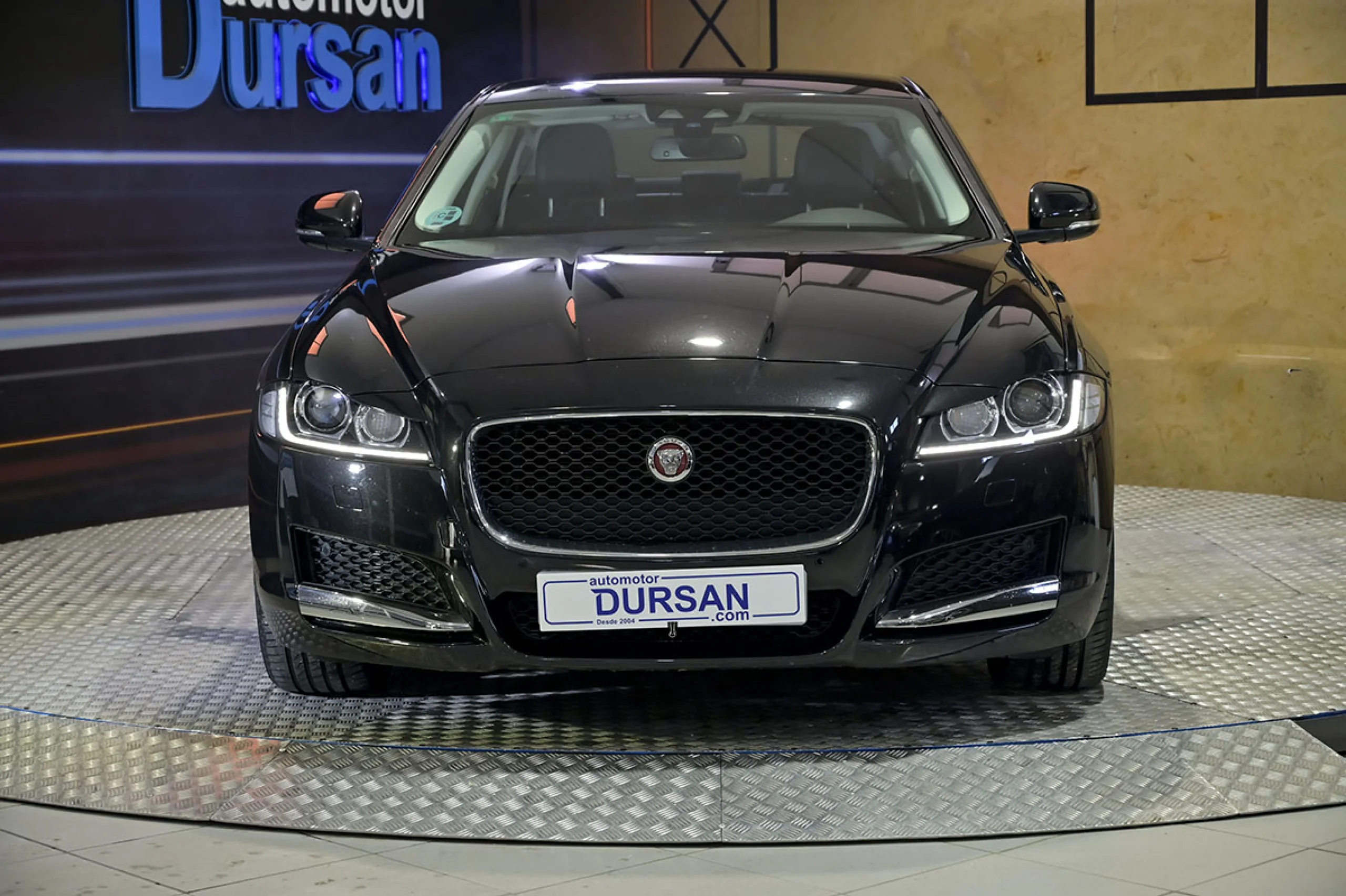 Jaguar XF 2.0D 132kW 180CV Portfolio Auto - Foto 2