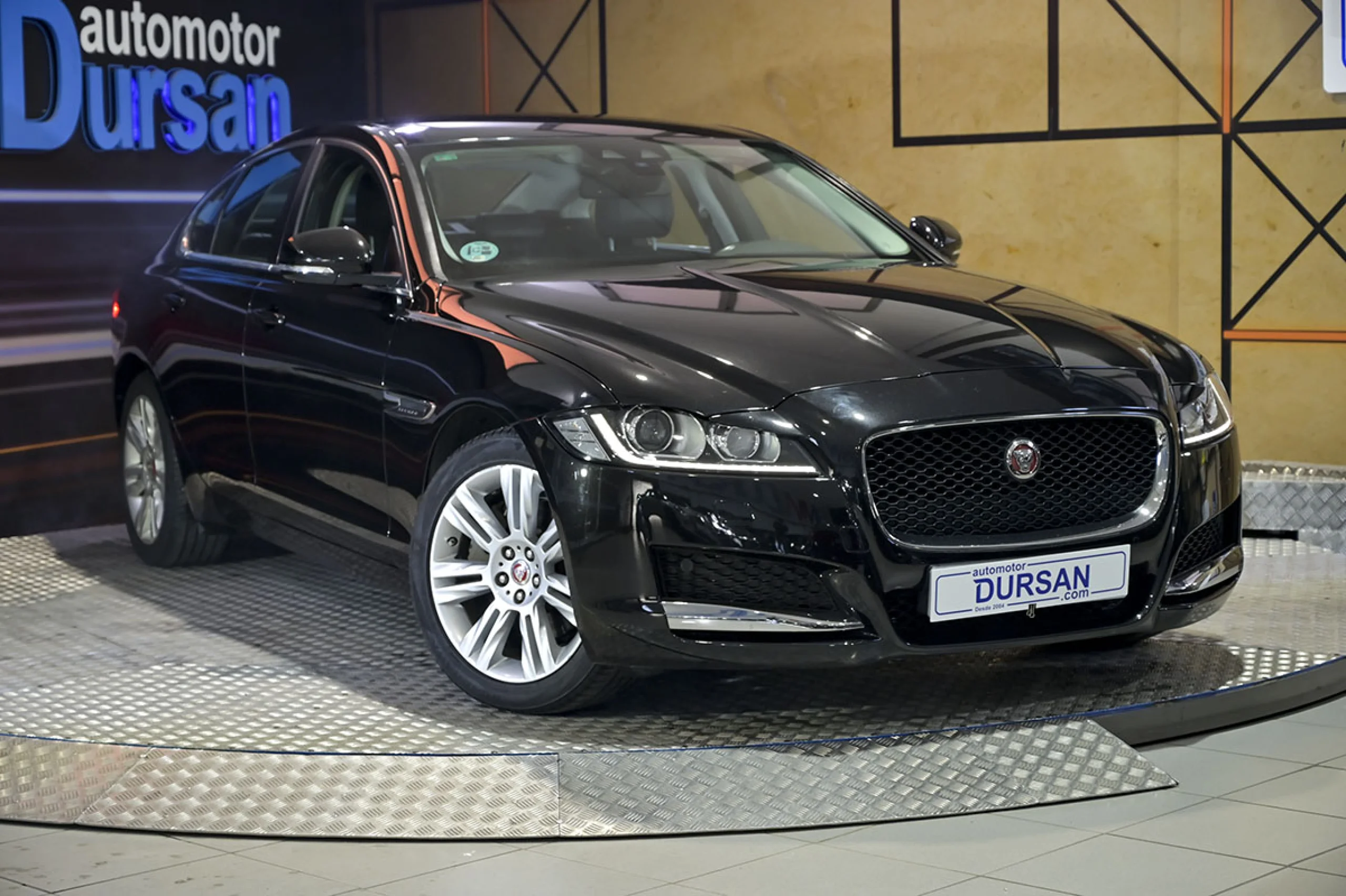 Jaguar XF 2.0D 132kW 180CV Portfolio Auto - Foto 3