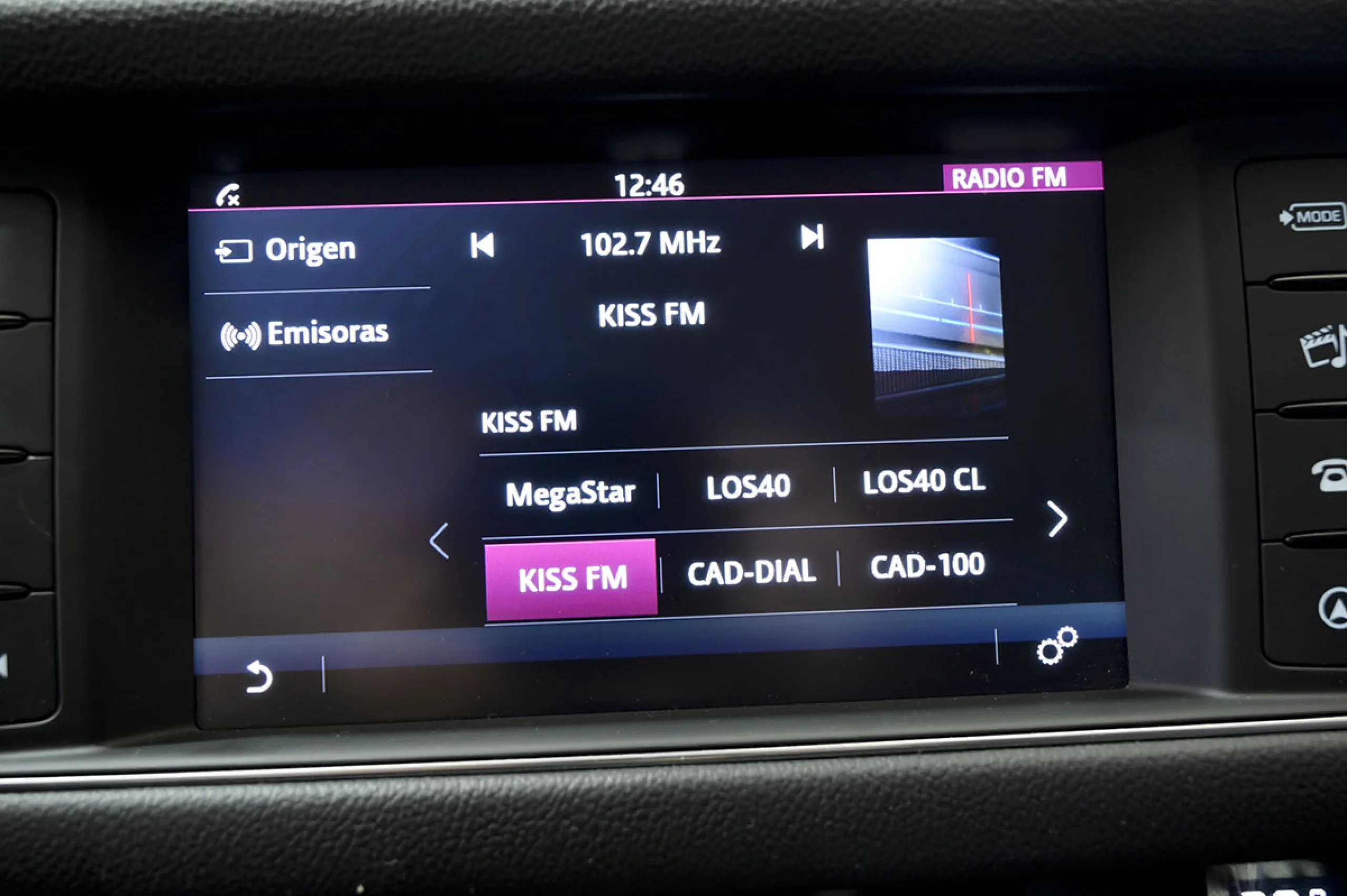 Jaguar XF 2.0D 132kW 180CV Portfolio Auto - Foto 31