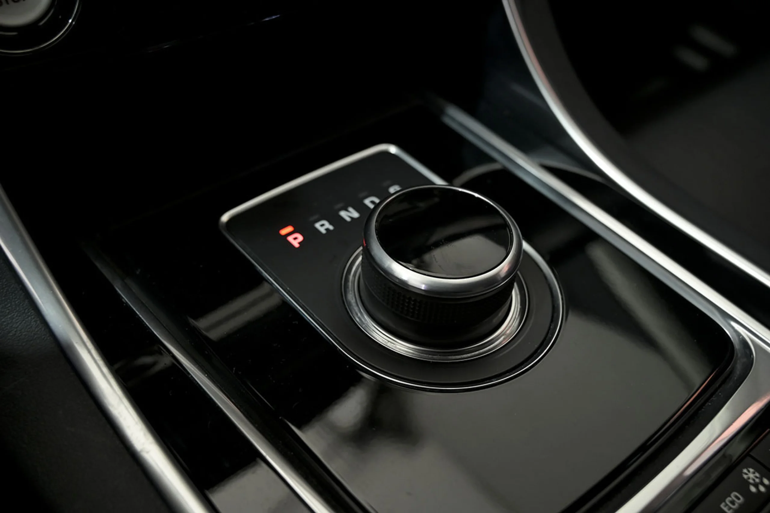 Jaguar XF 2.0D 132kW 180CV Portfolio Auto - Foto 38