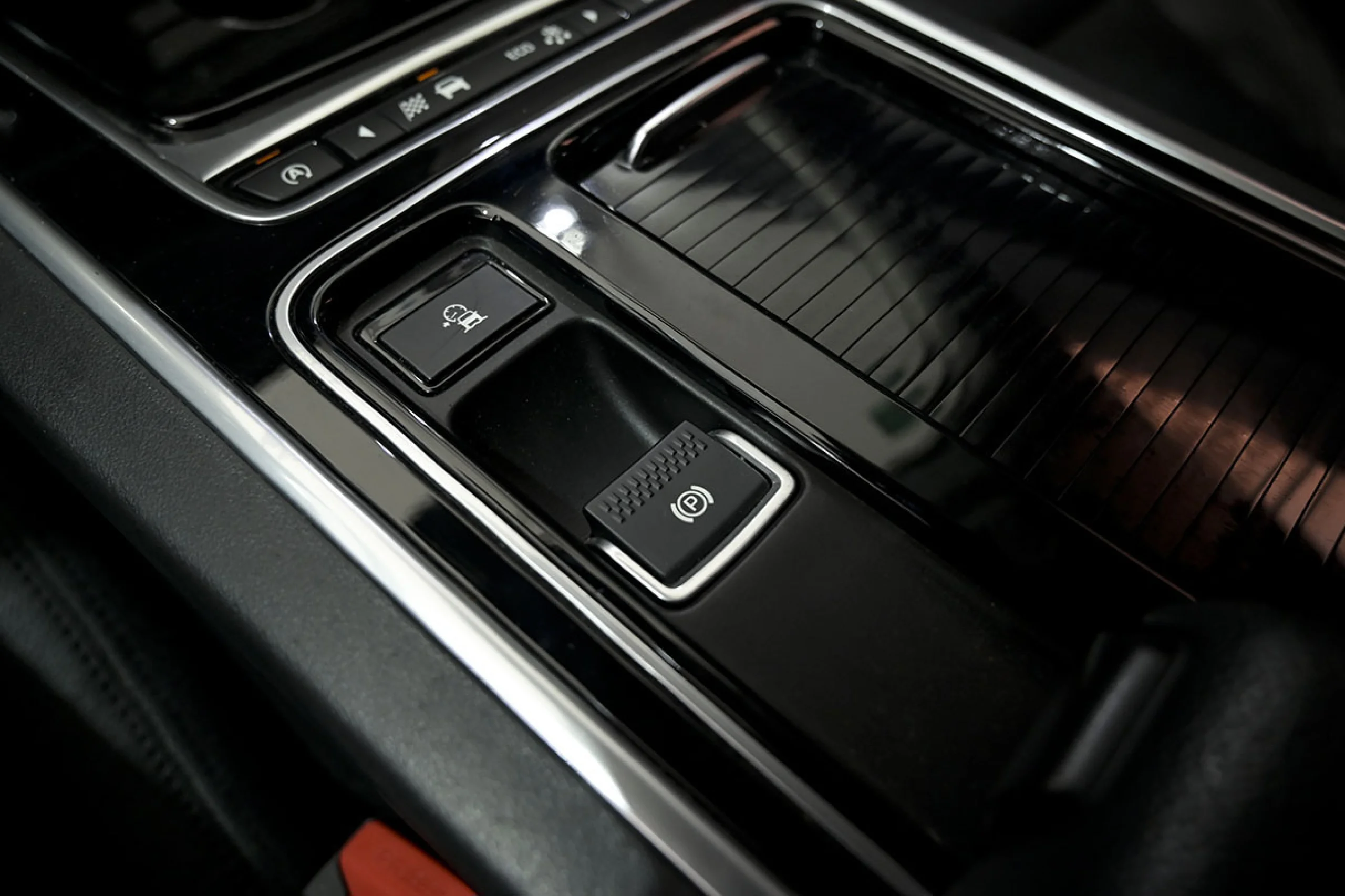 Jaguar XF 2.0D 132kW 180CV Portfolio Auto - Foto 40