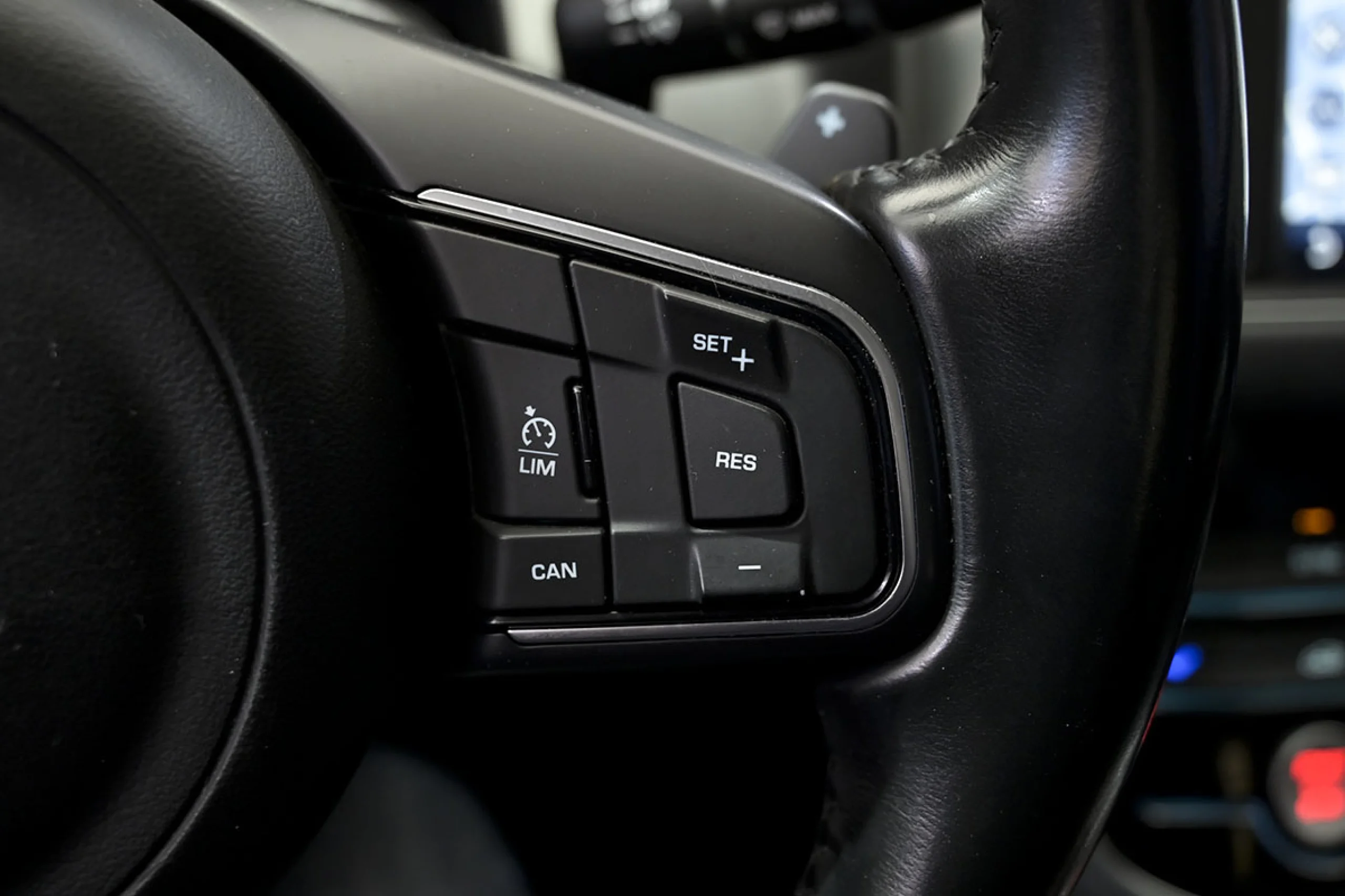 Jaguar XF 2.0D 132kW 180CV Portfolio Auto - Foto 45