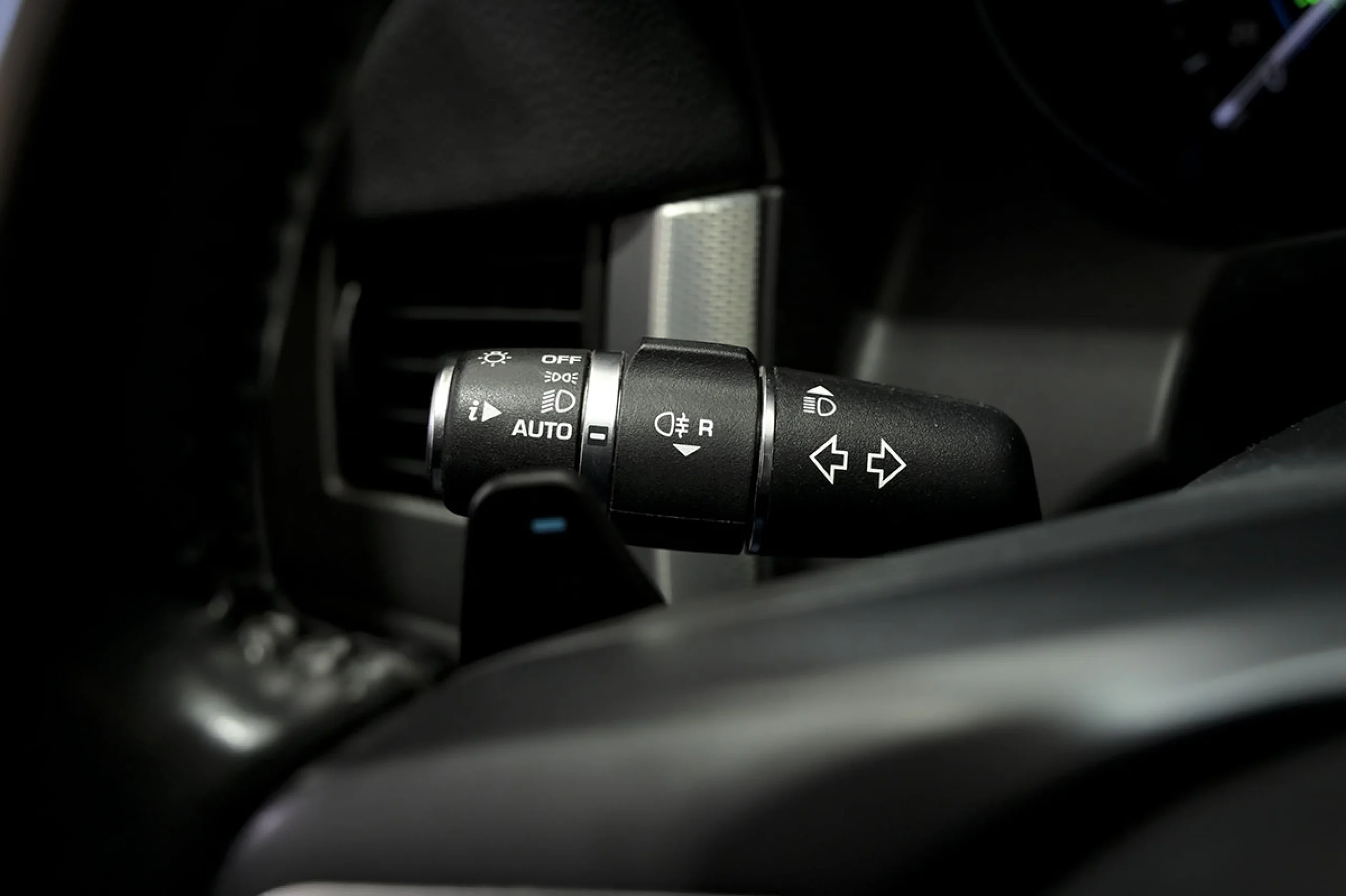 Jaguar XF 2.0D 132kW 180CV Portfolio Auto - Foto 48