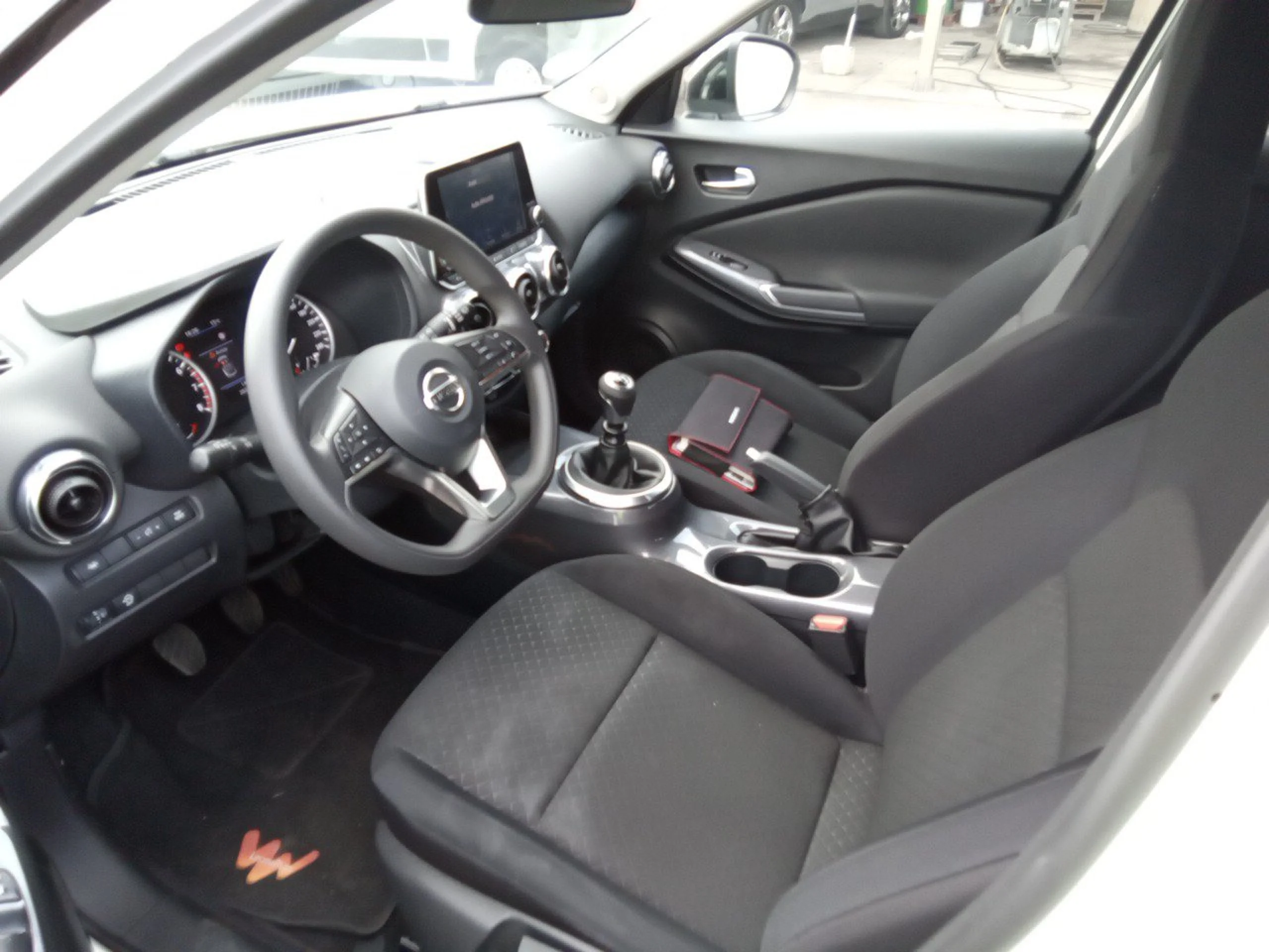 Nissan Juke DIG-T 84 kW (114 CV) 6M/T Acenta - Foto 7